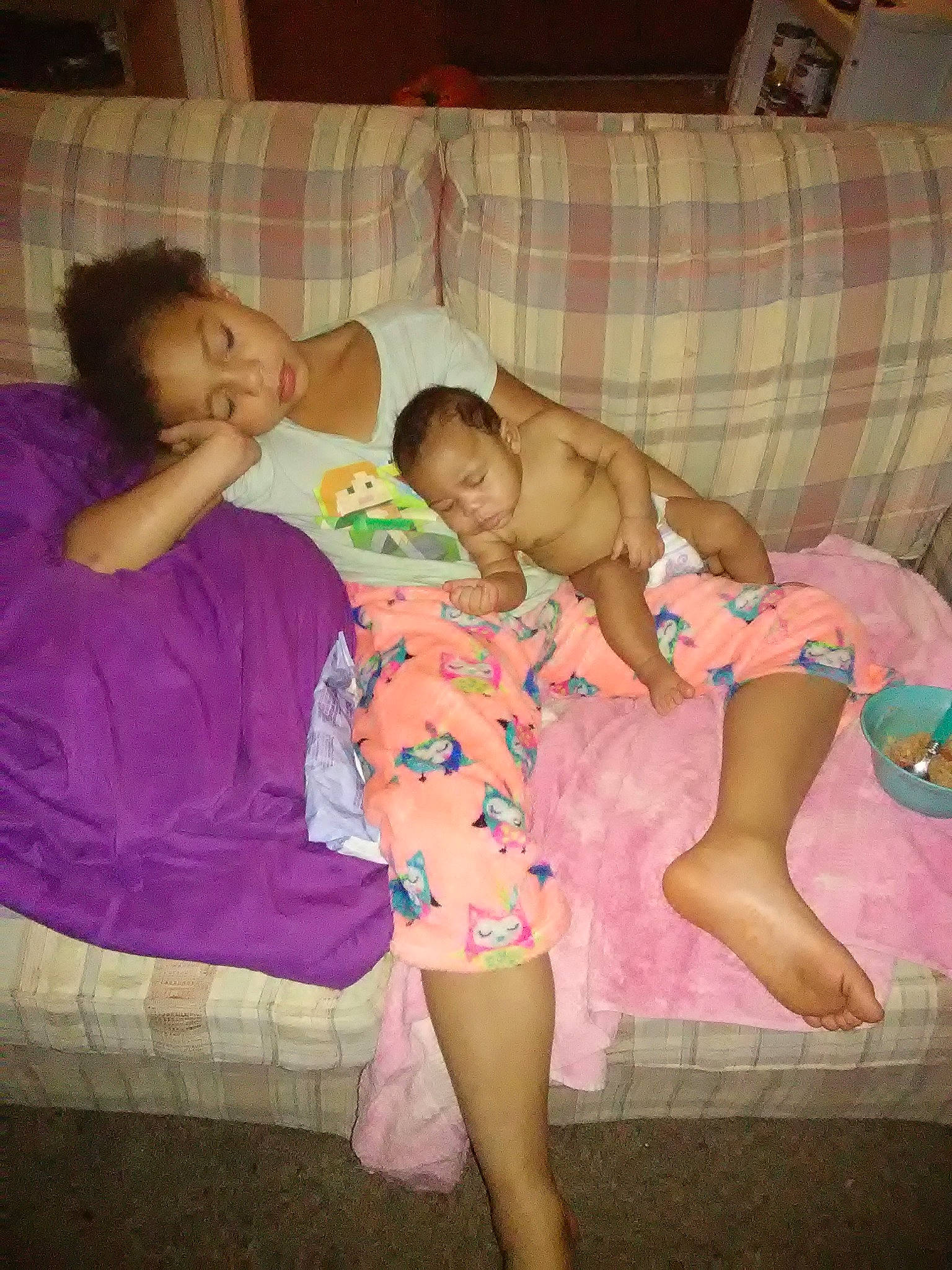 Jayleana is registered to the contest to win money with this photo: abdomen, arm, child, day, finger, fun, girl, hair, hand, human_hair_color, leg, mouth, muscle, person, pink, product, skin, textile, thigh, toddler