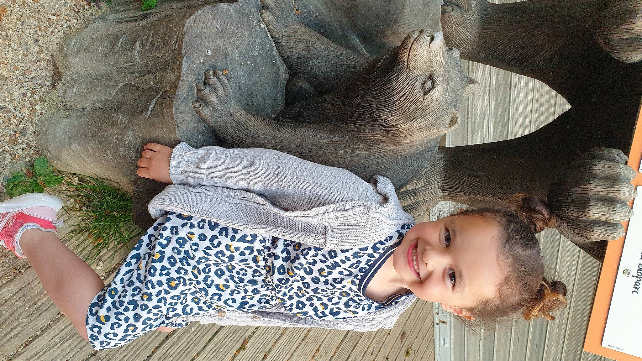 Calie a rejoint le concours — aidez-le/la à gagner de superbes lots ! beauty, comfort, dress, grass, green, happy, human_body, joy, leisure, mammal, organ, people_in_nature, person, photograph, plant, skin, smile, toddler, tree, vertebrate