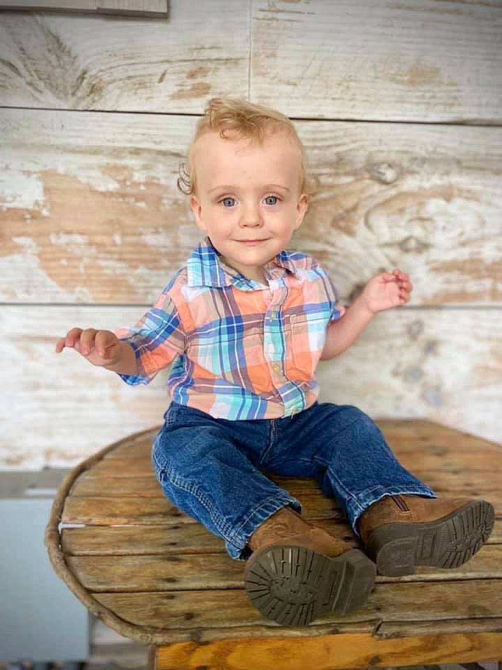 Ashten is registered to the contest to win money with this photo: baby_toddler_clothing, child, denim, dress_shirt, flash_photography, floor, flooring, happy, hardwood, jeans, joy, leg, person, plaid, shirt, sleeve, smile, standing, t_shirt, tartan
