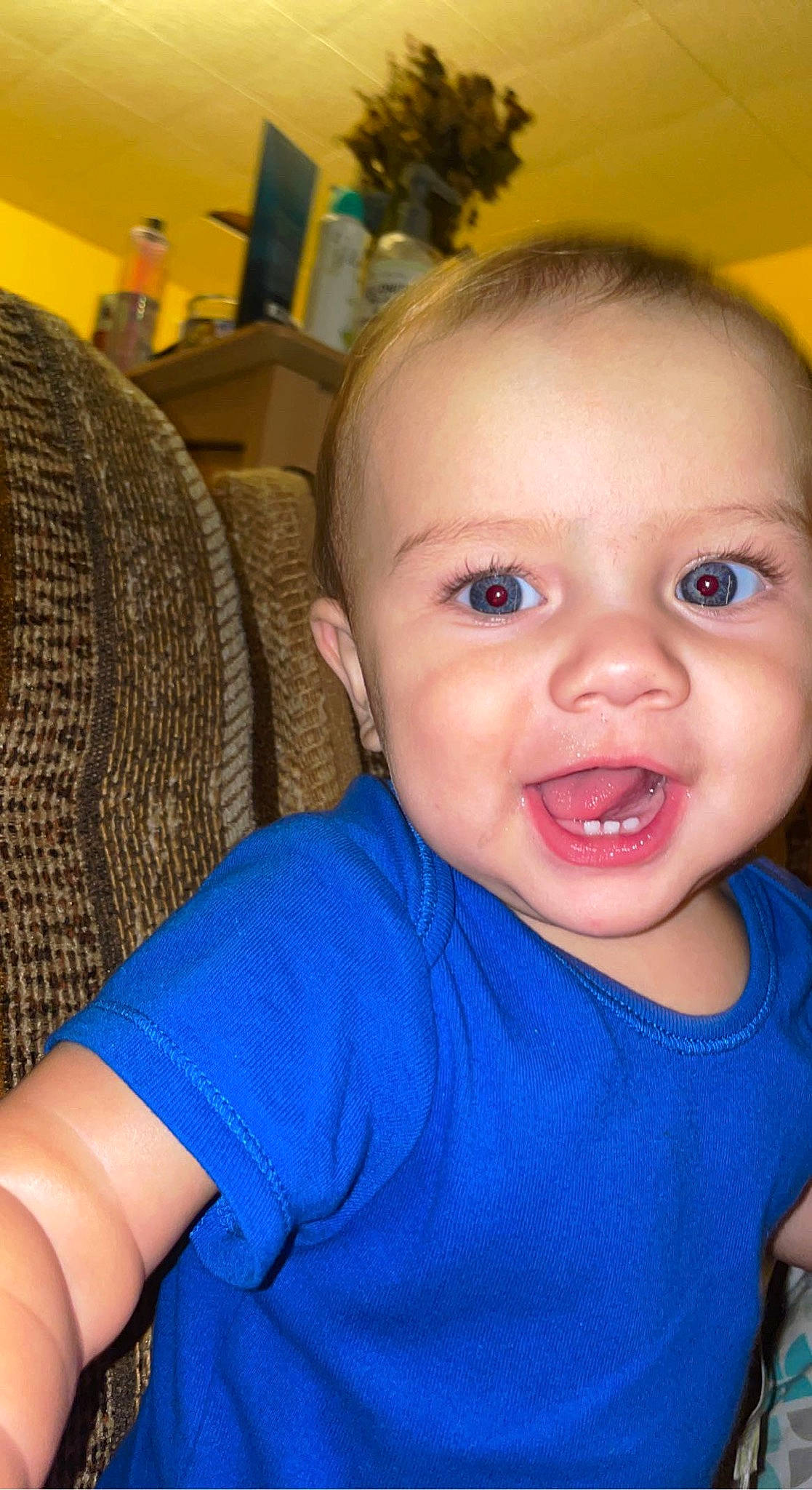 Jojo is registered to the contest to win money with this photo: blue, cheek, chin, ear, eye, eyebrow, eyelash, forehead, hair, iris, jaw, lip, mouth, neck, nose, organ, person, skin, sleeve, smile