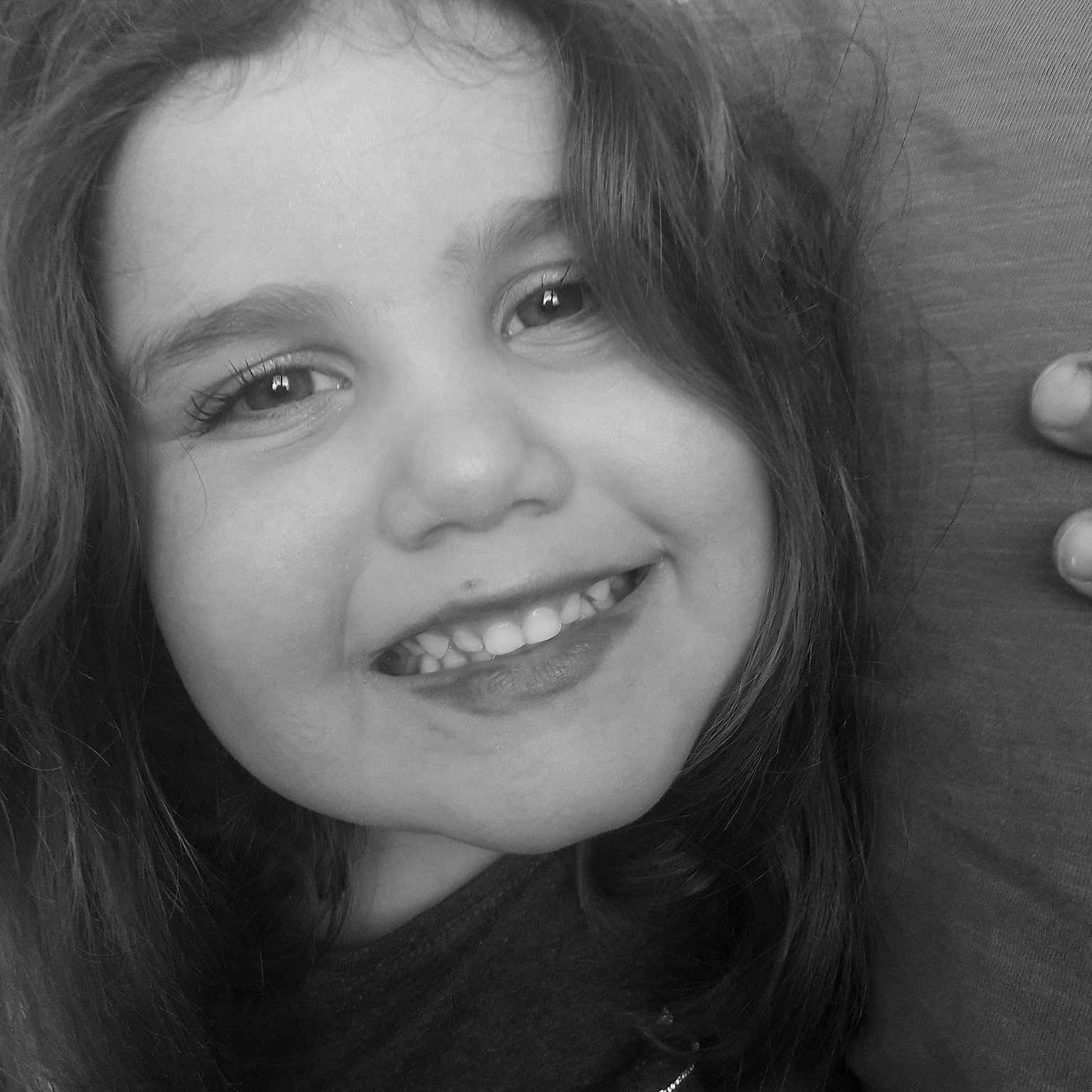 Shana a rejoint le concours — aidez-le/la à gagner de superbes lots ! beauty, black_and_white, cheek, chin, emotion, eye, eyebrow, face, facial_expression, girl, hair, head, human_hair_color, joy, lip, monochrome_photography, nose, person, photography, skin