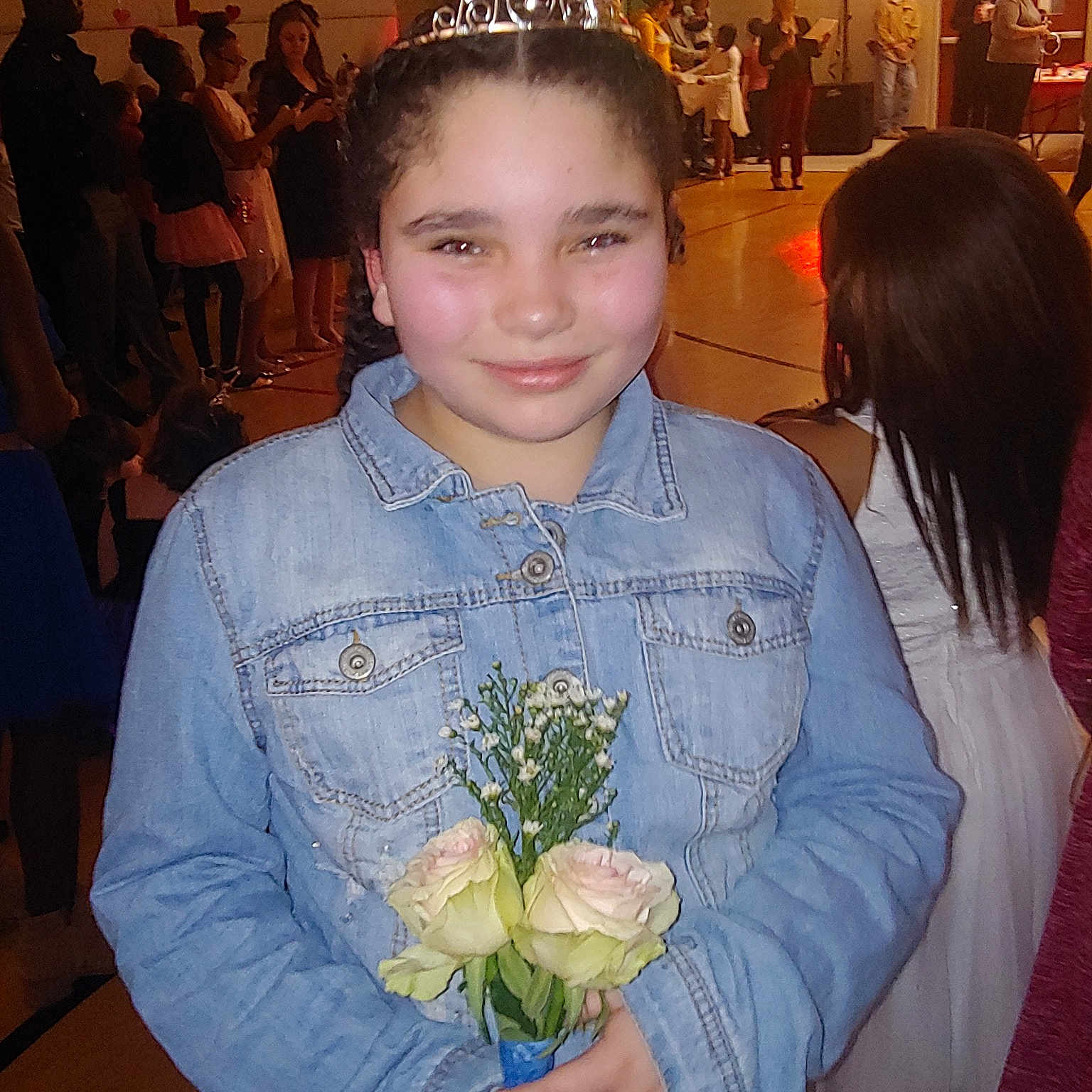 Misty is registered to the contest to win money with this photo: art, artificial_flower, bouquet, event, floral_design, floristry, flower, flower_arranging, iris, joy, person, plant, smile, under_exposed