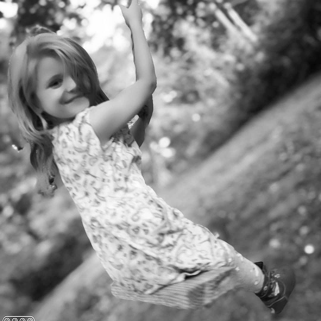 Kylie is registered to the contest to win money with this photo: beauty, black_and_white, branch, dress, eye, gesture, hand, joy, long_hair, model, monochrome, monochrome_photography, person, photo_shoot, photograph, photography, portrait, portrait_photography, smile, stock_photography