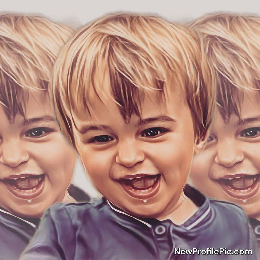 Iliano participe au concours pour gagner de l'argent avec cette photo : cartoon, cheek, chin, eye, face, facial_expression, forehead, gesture, hairstyle, happy, human, iris, jaw, mouth, nose, organ, outerwear, person, sharing, sleeve