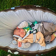 Hugo participe au concours pour gagner de l'argent avec cette photo :