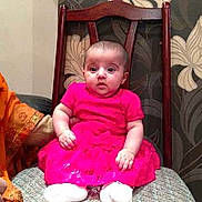 Ayat is registered to the contest to win money with this photo: