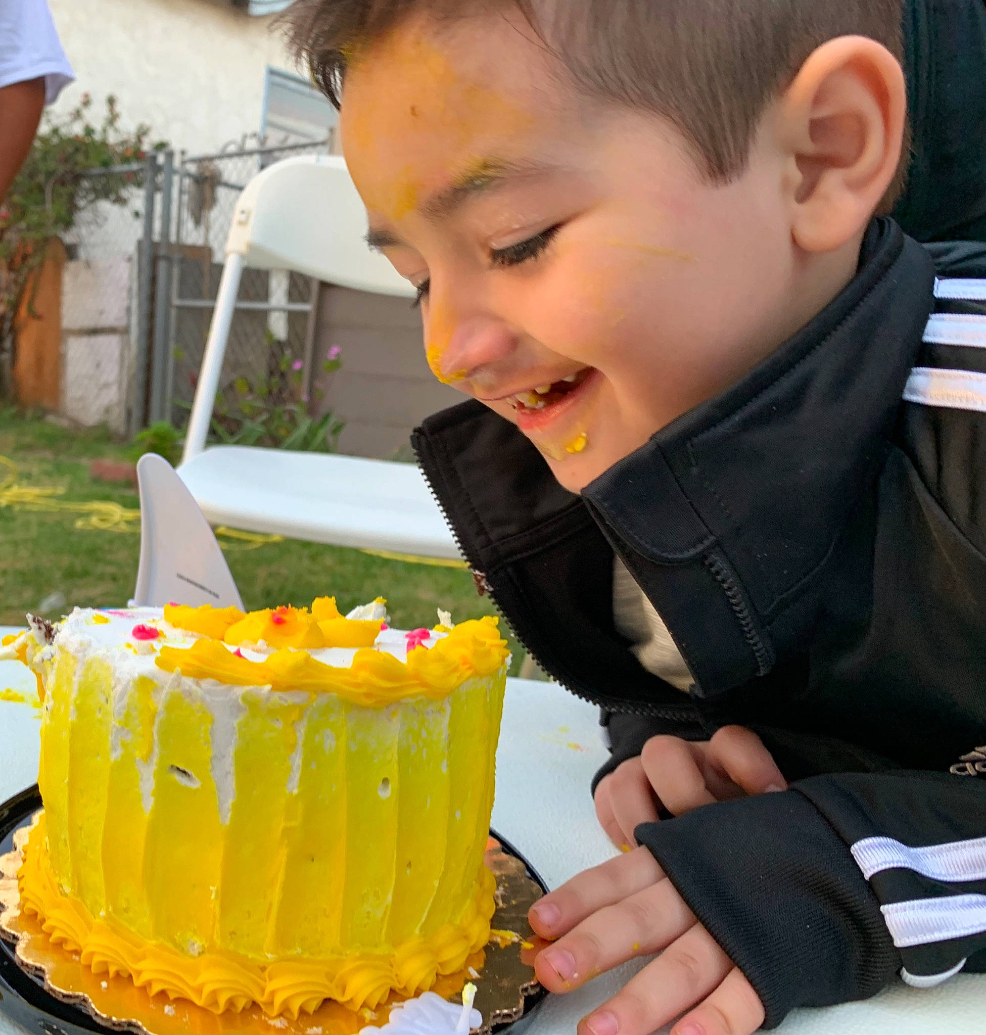 Joshua is registered to the contest to win money with this photo: baked_goods, birthday, buttercream, cake, cake_decorating, cuisine, dessert, food, icing, person, sweetness, torte