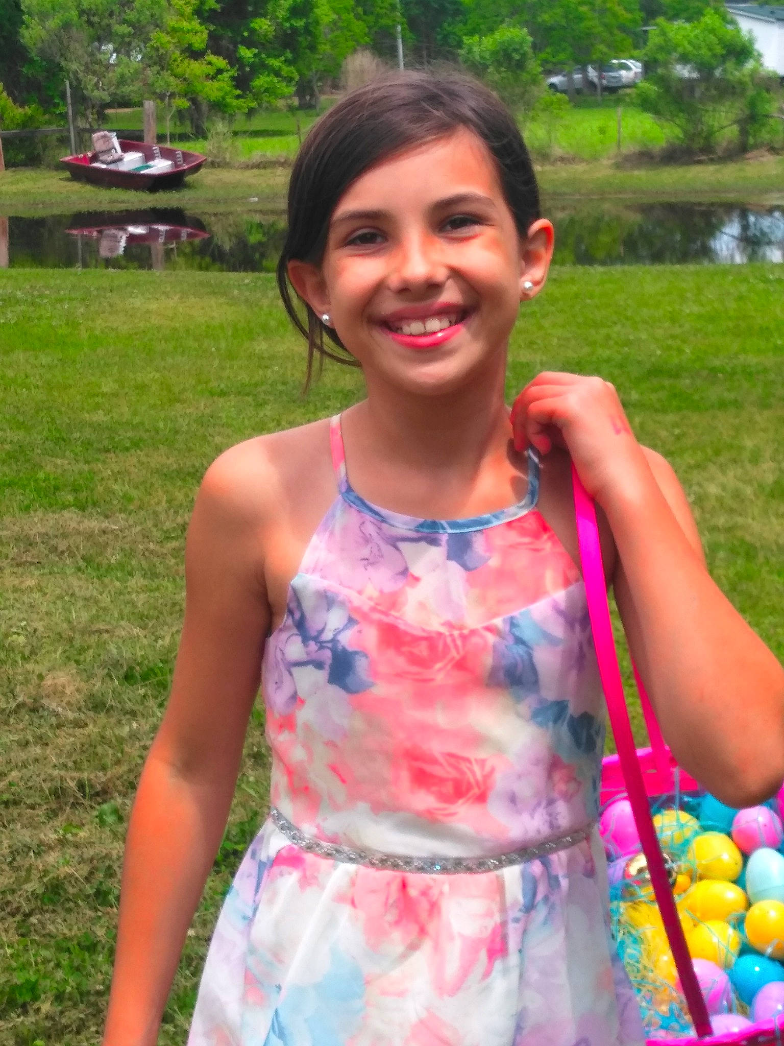 Tristen is registered to the contest to win money with this photo: balloon, beauty, day_dress, electric_blue, event, fun, grass, green, happy, jewellery, joy, leisure, necklace, party_supply, people_in_nature, person, pink, plant, recreation, smile