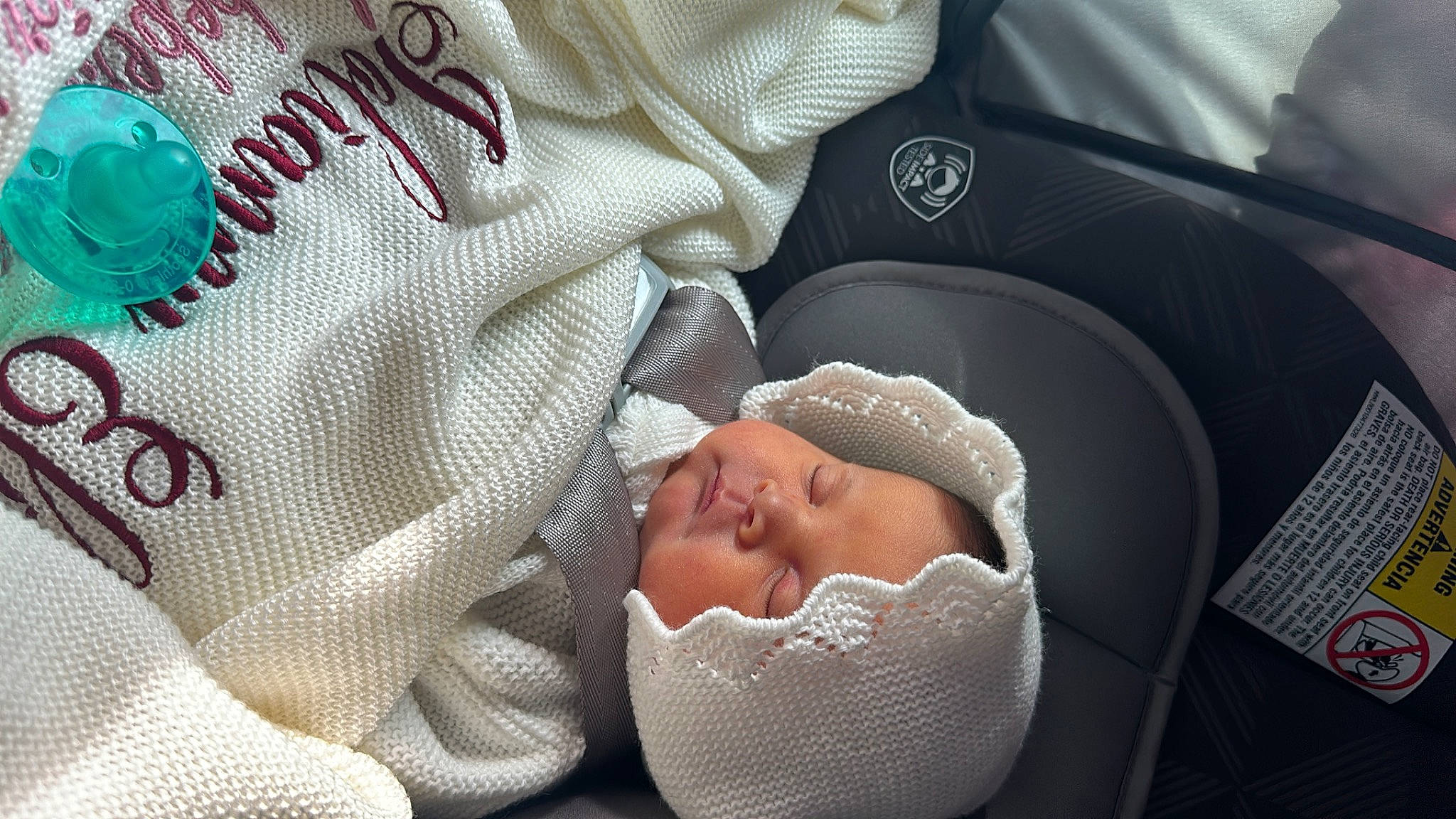 Jolianny is registered to the contest to win money with this photo: baby, baby_products, baby_sleeping, baby_toddler_clothing, bedding, bedtime, car_seat, carmine, child, comfort, font, linens, nail, nap, pattern, person, room, sleep, sleeve, toddler