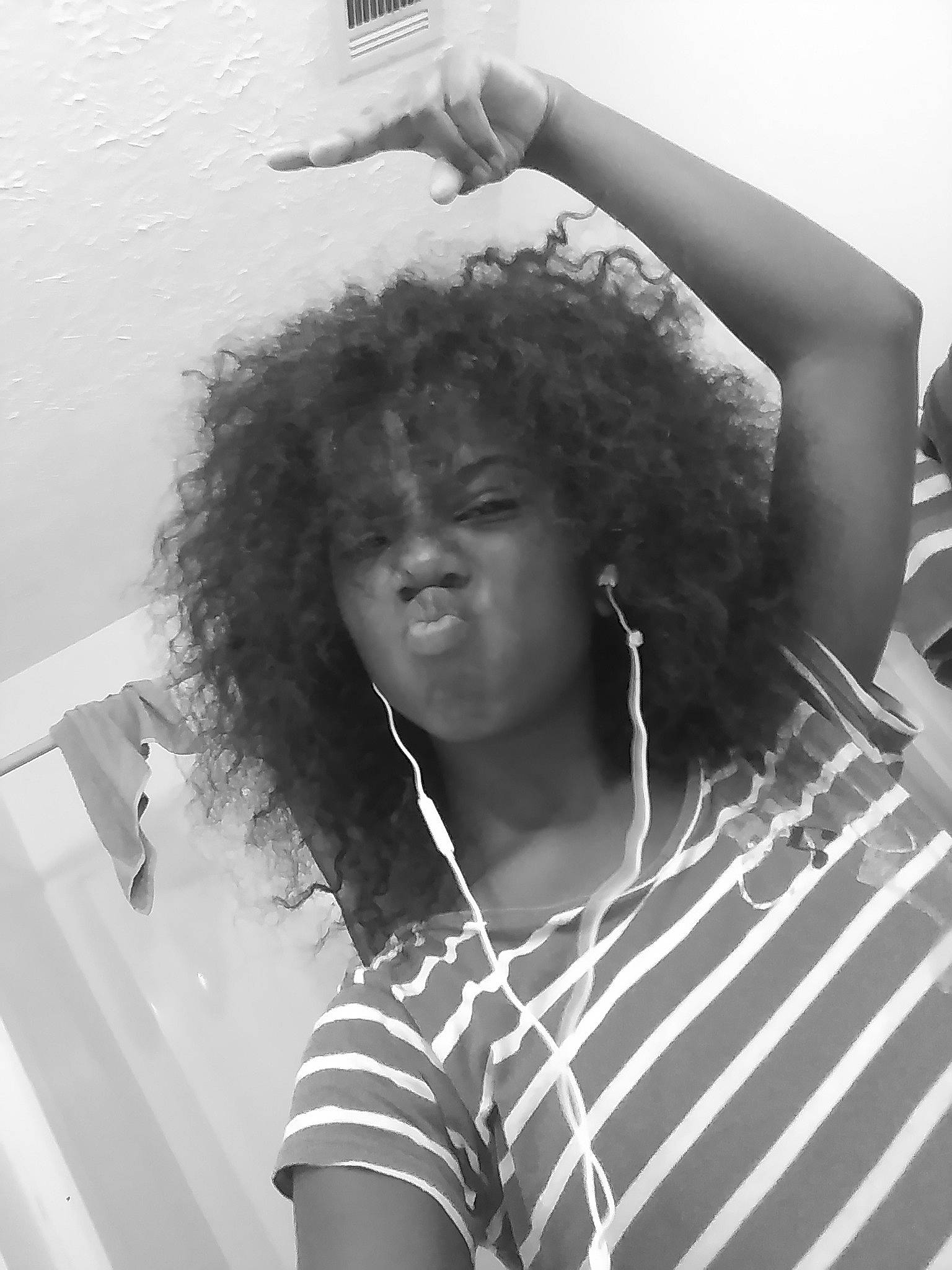 Briana is registered to the contest to win money with this photo: afro, beauty, black, black_and_white, black_hair, hair, hairstyle, long_hair, monochrome, monochrome_photography, person, photography, smile, style, white