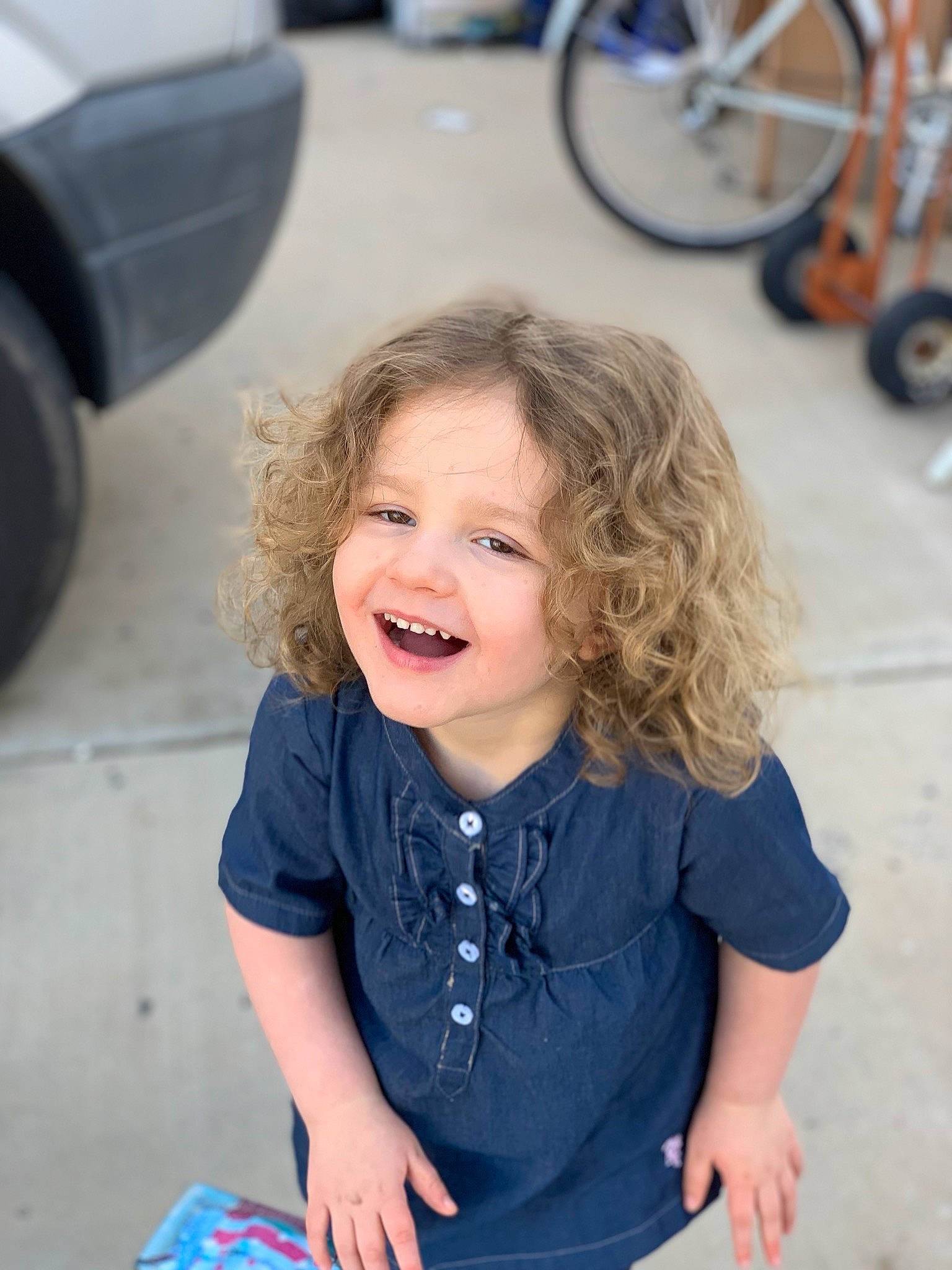 Alymora is registered to the contest to win money with this photo: cheek, child, eye, face, facial_expression, fun, hair, happy, head, iris, joy, laugh, nose, people, person, photography, sitting, skin, smile, toddler