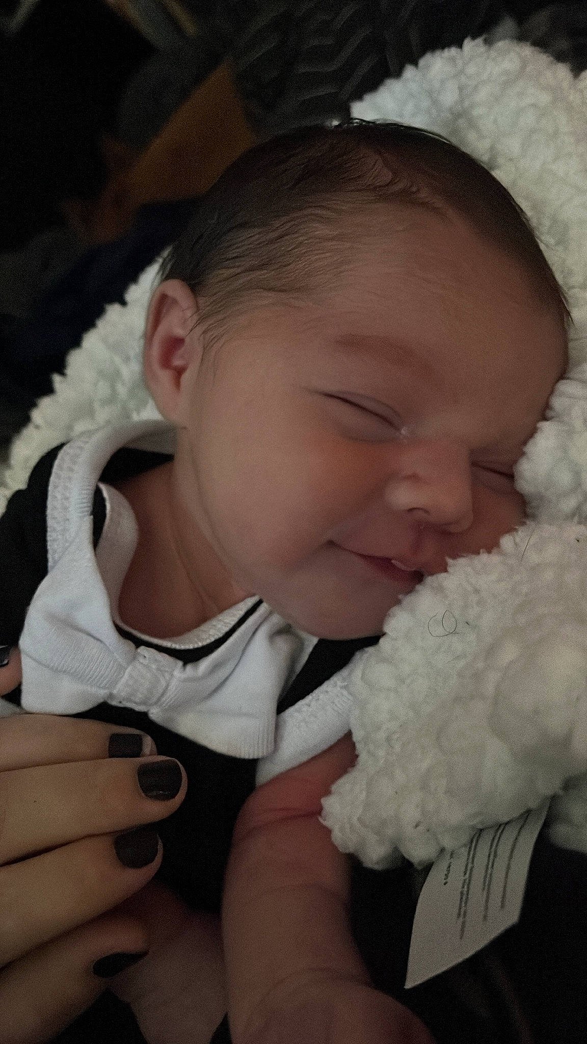 Grey is registered to the contest to win money with this photo: baby_toddler_clothing, cheek, chin, comfort, ear, eye, eyebrow, eyelash, facial_expression, hairstyle, hand, iris, lip, mouth, neck, nose, organ, person, product, skin