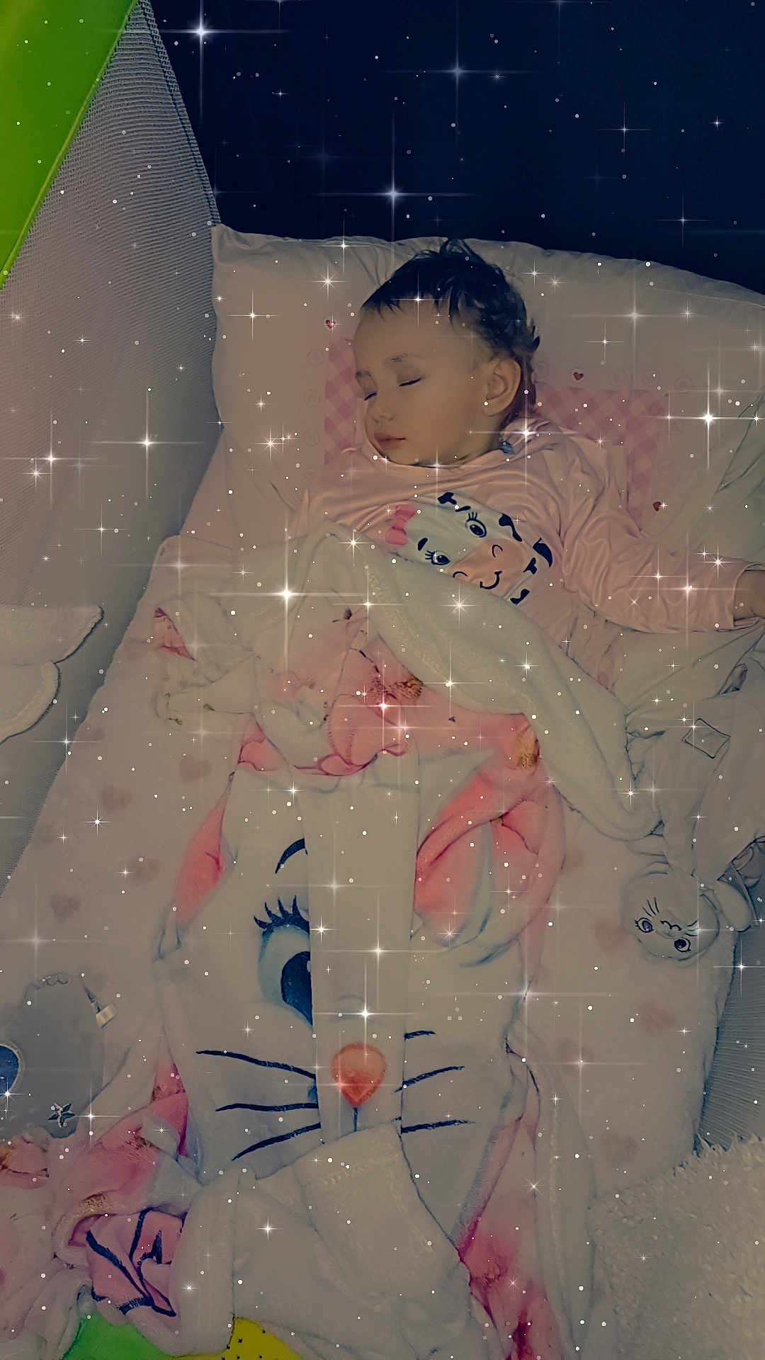 Lyana participe au concours pour gagner de l'argent avec cette photo : child, sleeping, blanket, bedding, pillow, soft, cozy, cartoon, bunny, cute, indoor, bed, nap, peaceful, rest, toddler, comfort, cute_clothing, toy, sparkle_effect