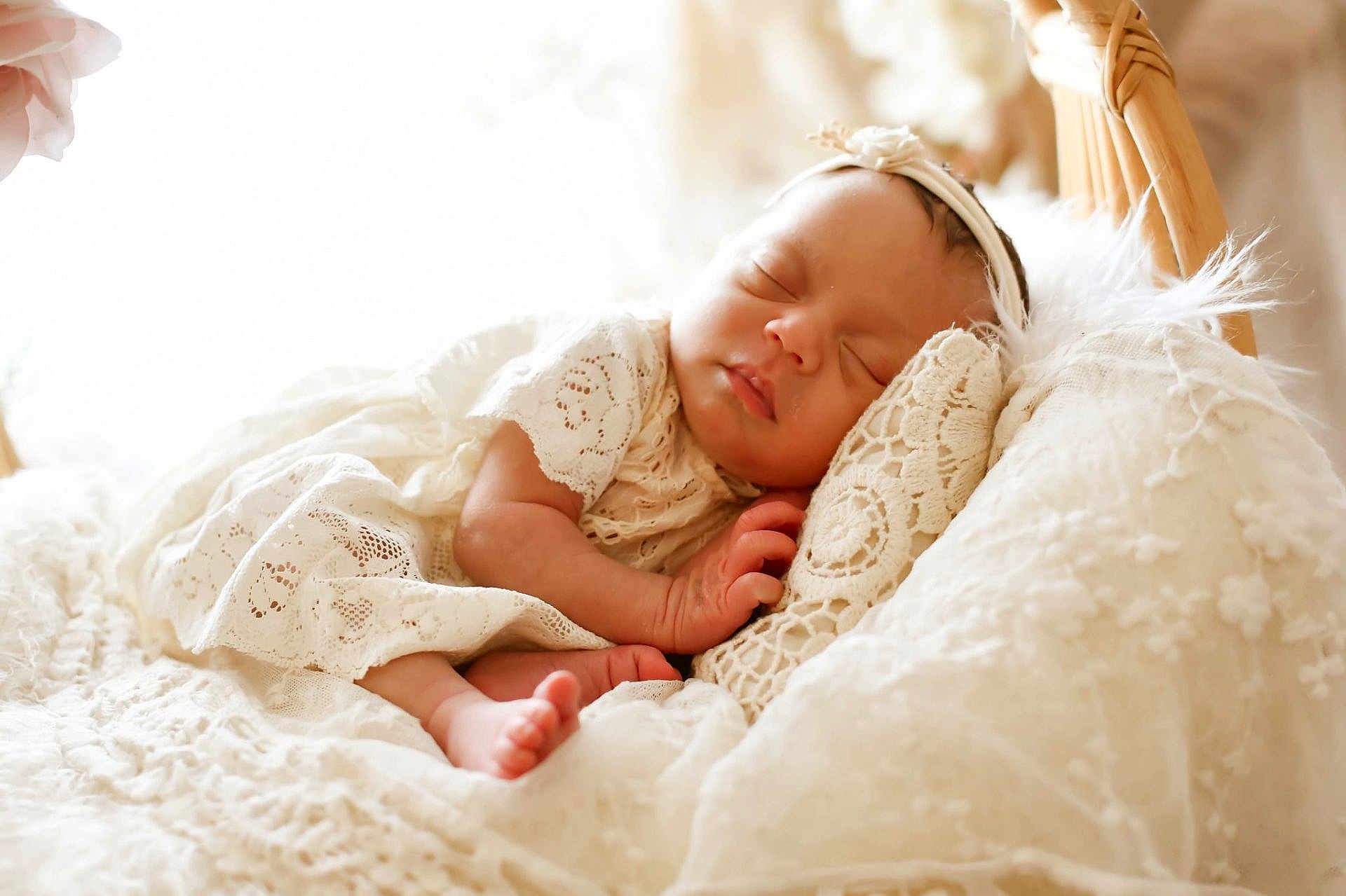 Nëlya participe au concours pour gagner de l'argent avec cette photo : baby, sleeping, infant, lace, pillow, blanket, headband, soft, cozy, peaceful, newborn, face, hand, foot, bed, fabric, portrait, closeup, cute, rest