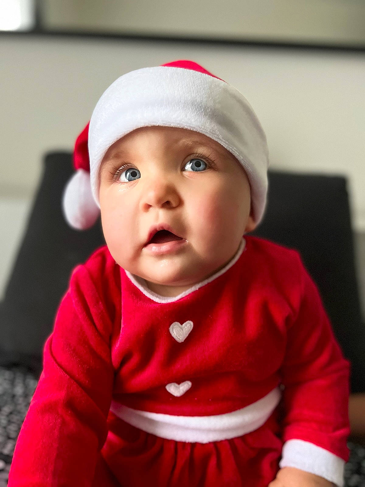Maëlya a rejoint le concours — aidez-le/la à gagner de superbes lots ! baby, baby_toddler_clothing, cap, cheek, child, chin, clothing, collar, comfort, eye, eyebrow, fun, happy, headwear, lip, magenta, outerwear, person, pink, skin