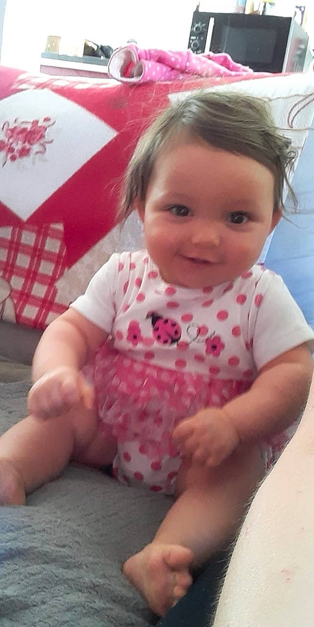 Jahyana a rejoint le concours — aidez-le/la à gagner de superbes lots ! baby, baby_toddler_clothing, cheek, child, face, head, joy, lip, person, pink, skin, smile, toddler