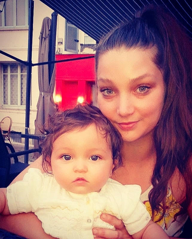 Jahyana a rejoint le concours — aidez-le/la à gagner de superbes lots ! baby, beauty, cheek, child, ear, eye, face, hair, happy, head, iris, joy, lip, love, people, person, photography, selfie, sky, smile