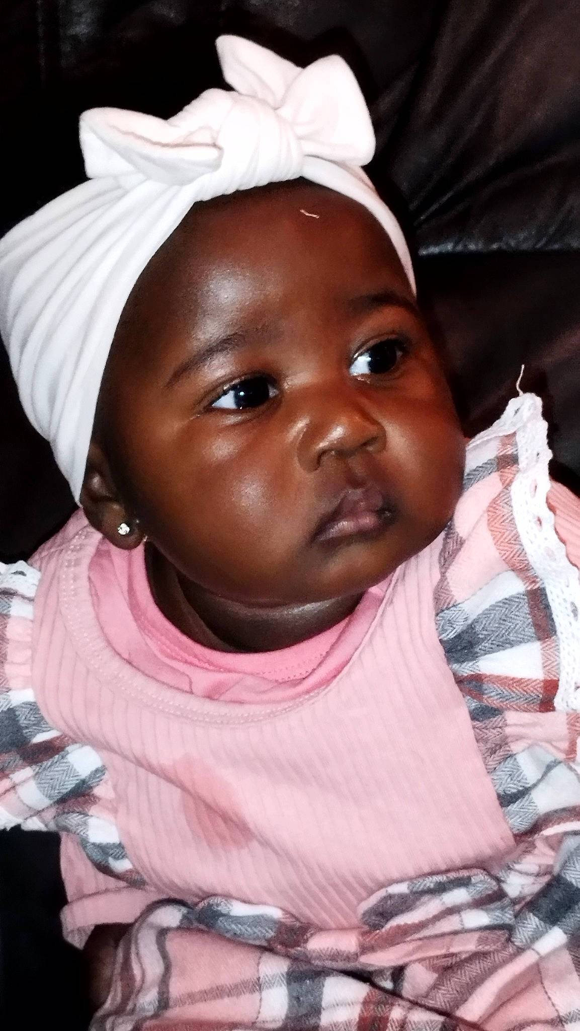 Lyana participe au concours pour gagner de l'argent avec cette photo : cheek, chin, clothing, eye, eyebrow, eyelash, face, facial_expression, forehead, happy, head, human, lip, mouth, nose, person, pink, skin, smile, toddler