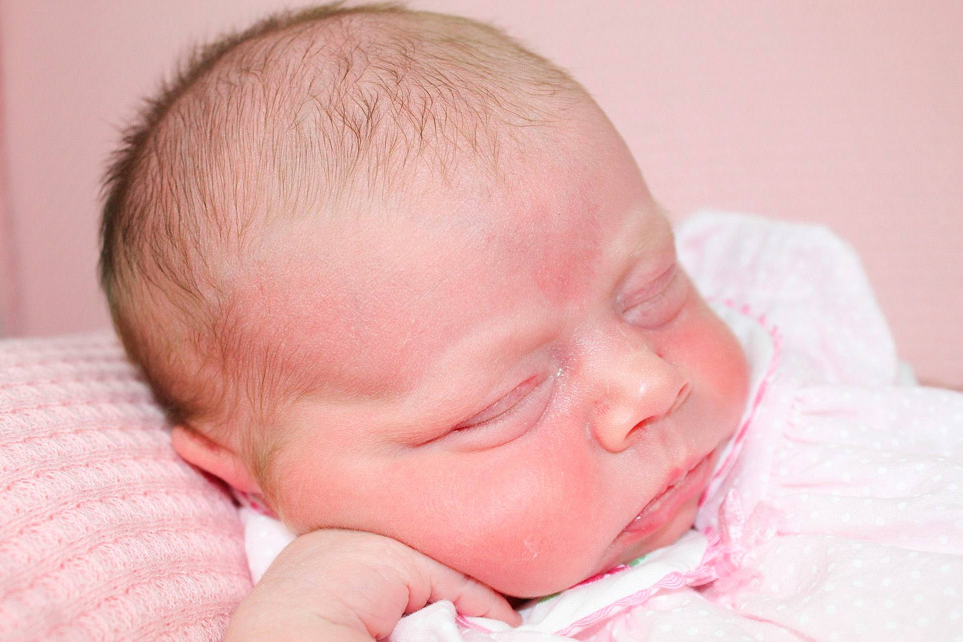 Amelia-grace is registered to the contest to win money with this photo: baby, baby_toddler_clothing, bedtime, cheek, child, close_up, comfort, ear, eye, eyebrow, eyelash, happy, iris, lip, mouth, nap, neck, nose, person, skin