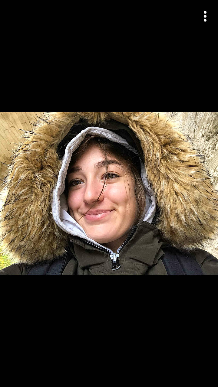 Cassandra participe au concours pour gagner de l'argent avec cette photo : beauty, eye, face, fur, fur_clothing, girl, headgear, joy, person, portrait, portrait_photography, smile