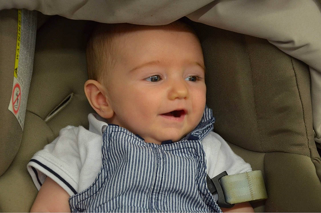 Maxime a rejoint le concours — aidez-le/la à gagner de superbes lots ! auto_part, baby, baby_carriage, baby_products, baby_toddler_clothing, car_seat, cheek, child, comfort, eye, family_car, fashion_accessory, fun, happy, hat, person, sitting, sleeve, smile, toddler