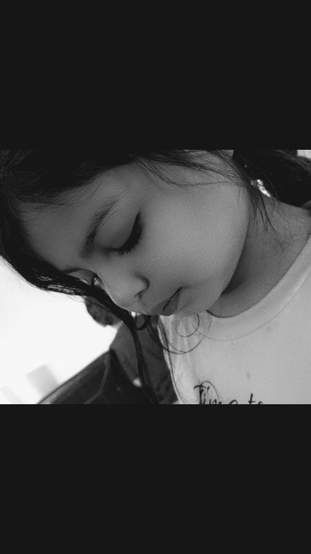 Esmeralda is registered to the contest to win money with this photo: beauty, black, black_and_white, cheek, chin, eye, eyebrow, eyelash, face, forehead, head, lip, monochrome, mouth, neck, nose, person, photograph, skin, snapshot