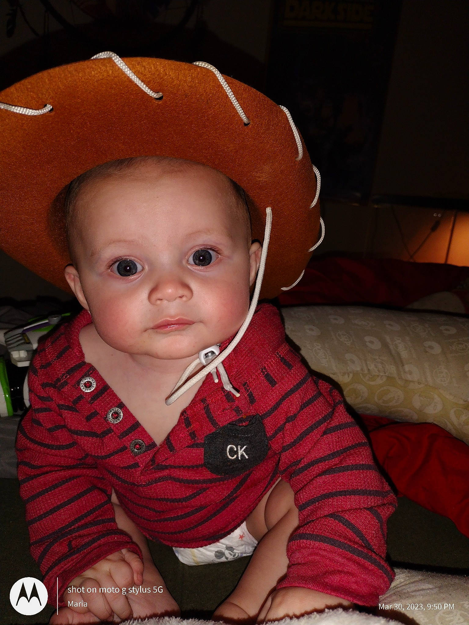 Jasper is registered to the contest to win money with this photo: baby, baby_toddler_clothing, cap, cheek, child, clothing, comfort, costume_hat, eyelash, fashion_accessory, flash_photography, fun, hat, iris, lip, nose, person, skin, sleeve, sun_hat