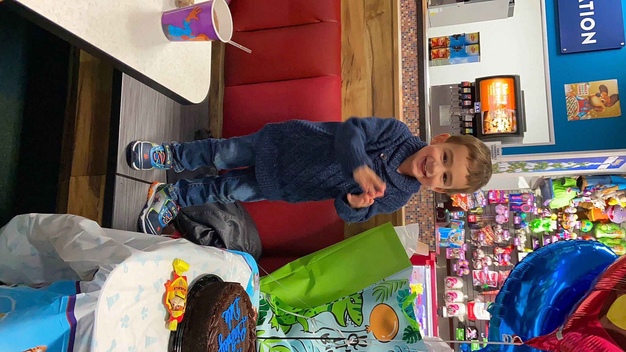 Dale is registered to the contest to win money with this photo: boot, collection, denim, joy, outdoor_shoe, person, picture_frame, walking_shoe