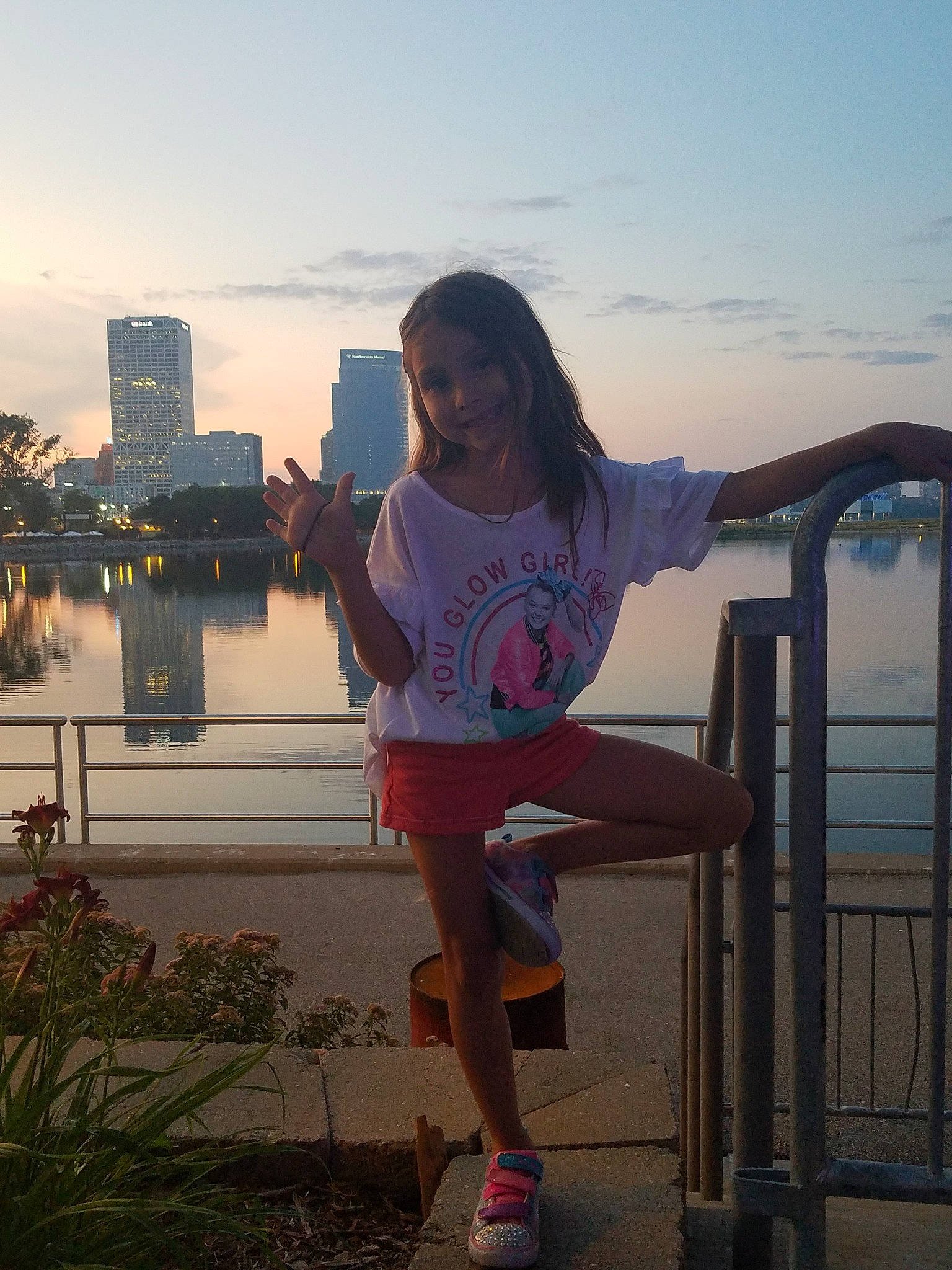 Mia Marie is registered to the contest to win money with this photo: fun, happy, joy, leg, person, pink, sky, vacation