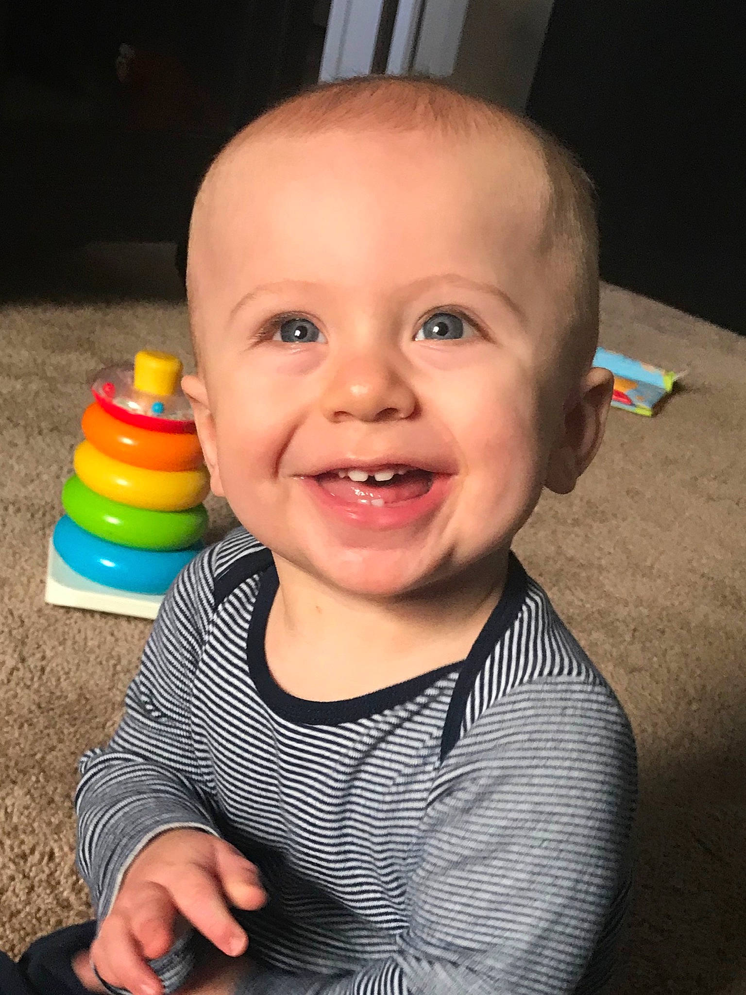 Gryphon is registered to the contest to win money with this photo: baby, cheek, child, chin, eye, face, facial_expression, forehead, fun, head, iris, joy, laugh, nose, organ, person, play, skin, smile, standing