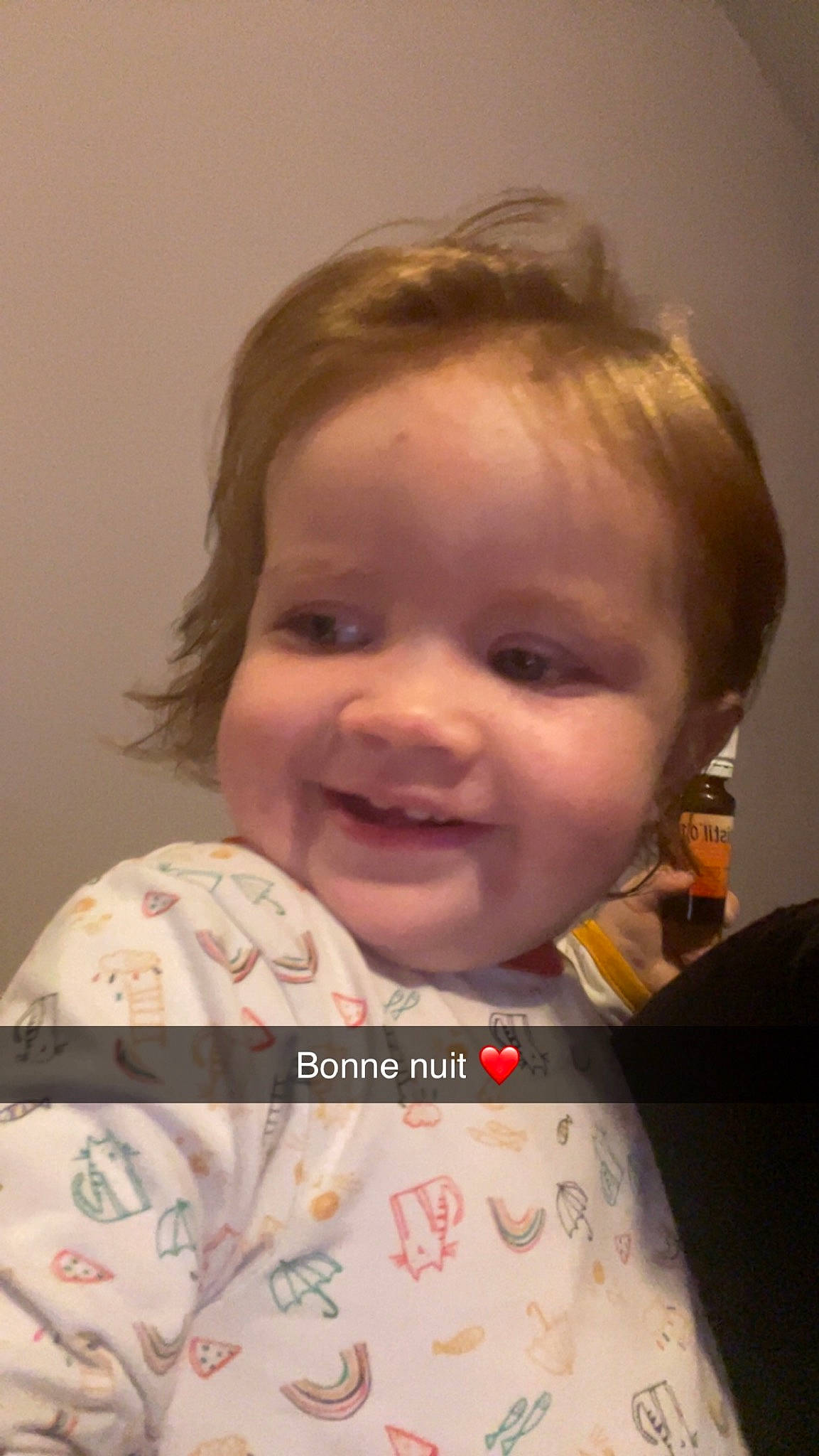 Christianah a rejoint le concours — aidez-le/la à gagner de superbes lots ! baby, cheek, chin, ear, eyebrow, eyelash, facial_expression, finger, forehead, hair, happy, human_body, iris, joy, lip, mouth, nose, person, skin, smile