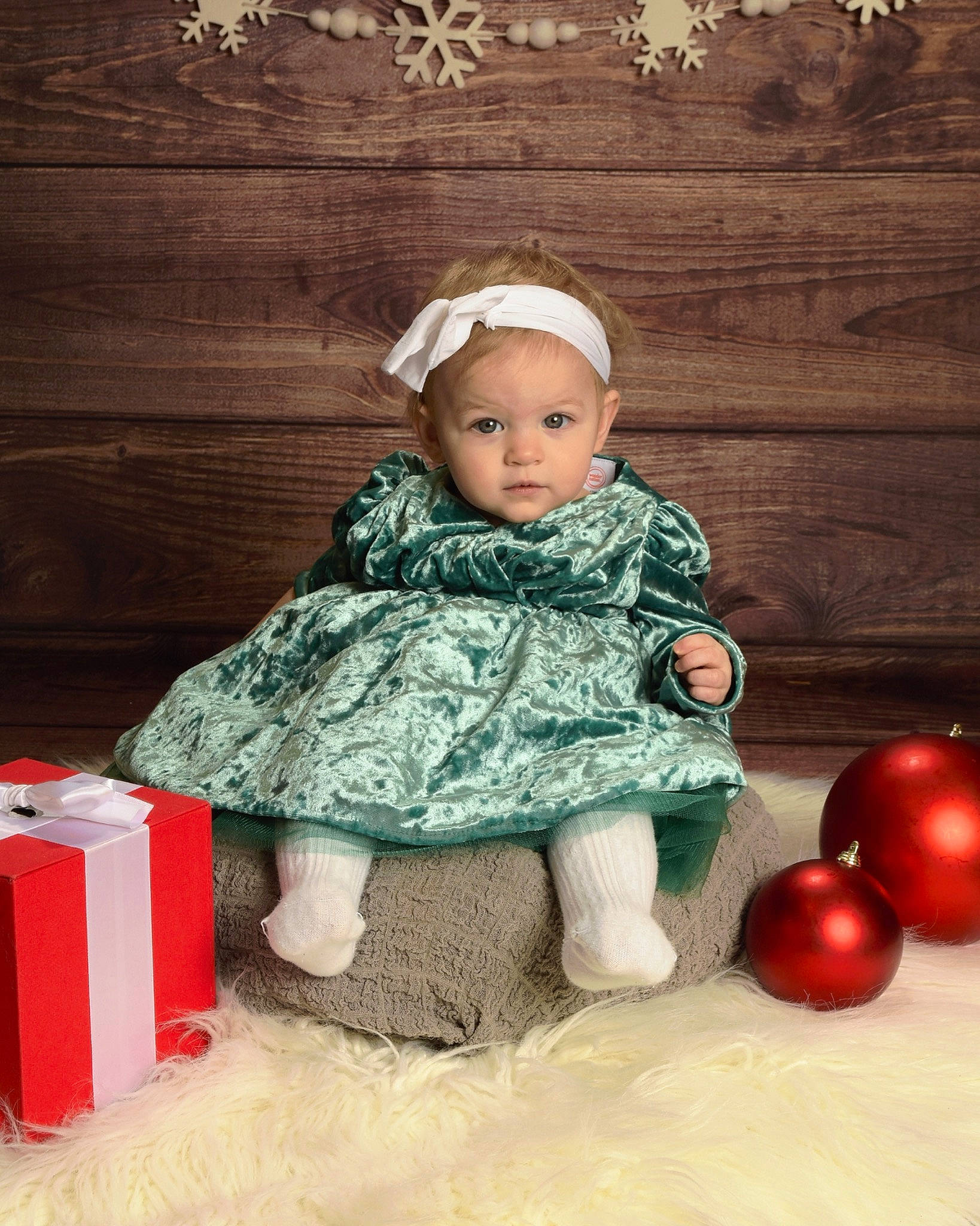 Charlee joined the competition — help win amazing prizes! baby, baby_toddler_clothing, box, cap, child, child_model, flash_photography, flooring, fun, happy, natural_foods, pattern, person, portrait_photography, room, rose_family, sitting, sleeve, standing, toddler