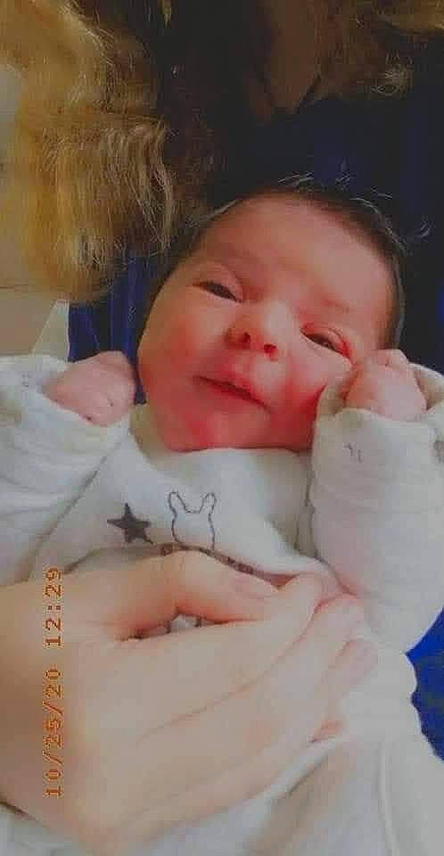 éloan a rejoint le concours — aidez-le/la à gagner de superbes lots ! baby, baby_toddler_clothing, bedtime, cheek, child, childbirth, chin, comfort, eyebrow, facial_expression, finger, forehead, lip, nail, nap, person, product, skin, sleep, thumb