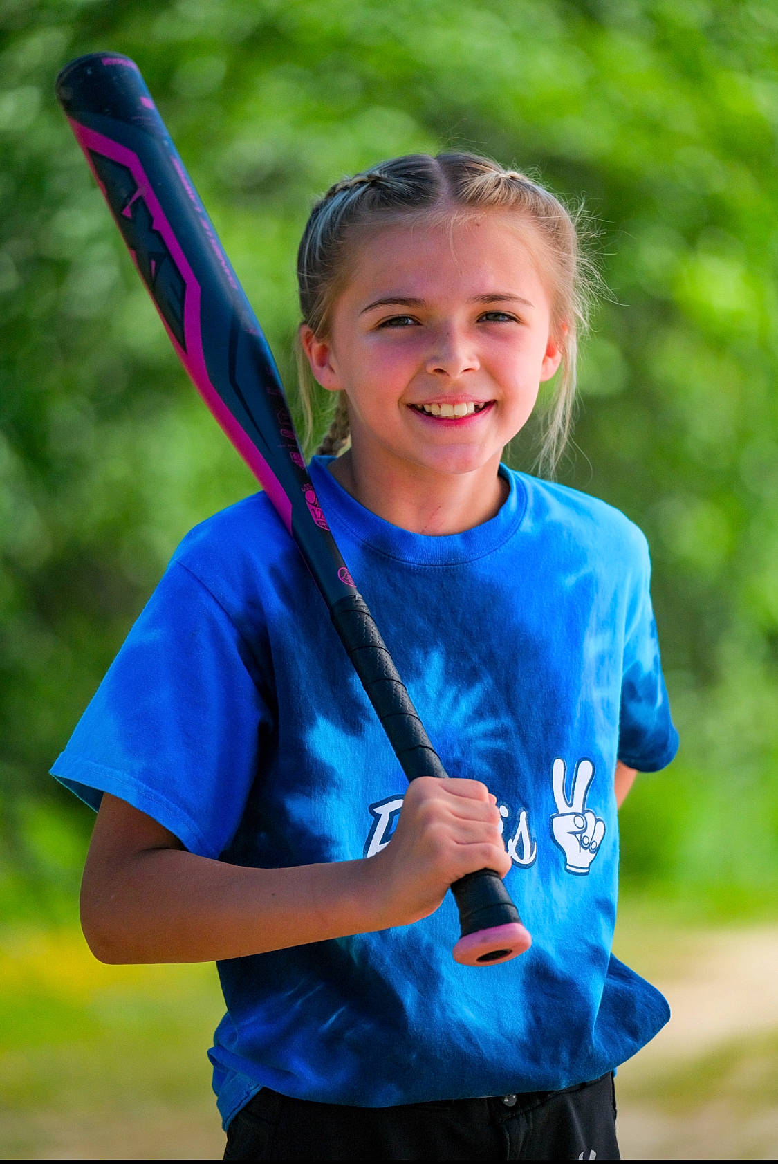 Jadyn is registered to the contest to win money with this photo: baseball_bat, blue, child, electric_blue, joy, person, recreation, smile