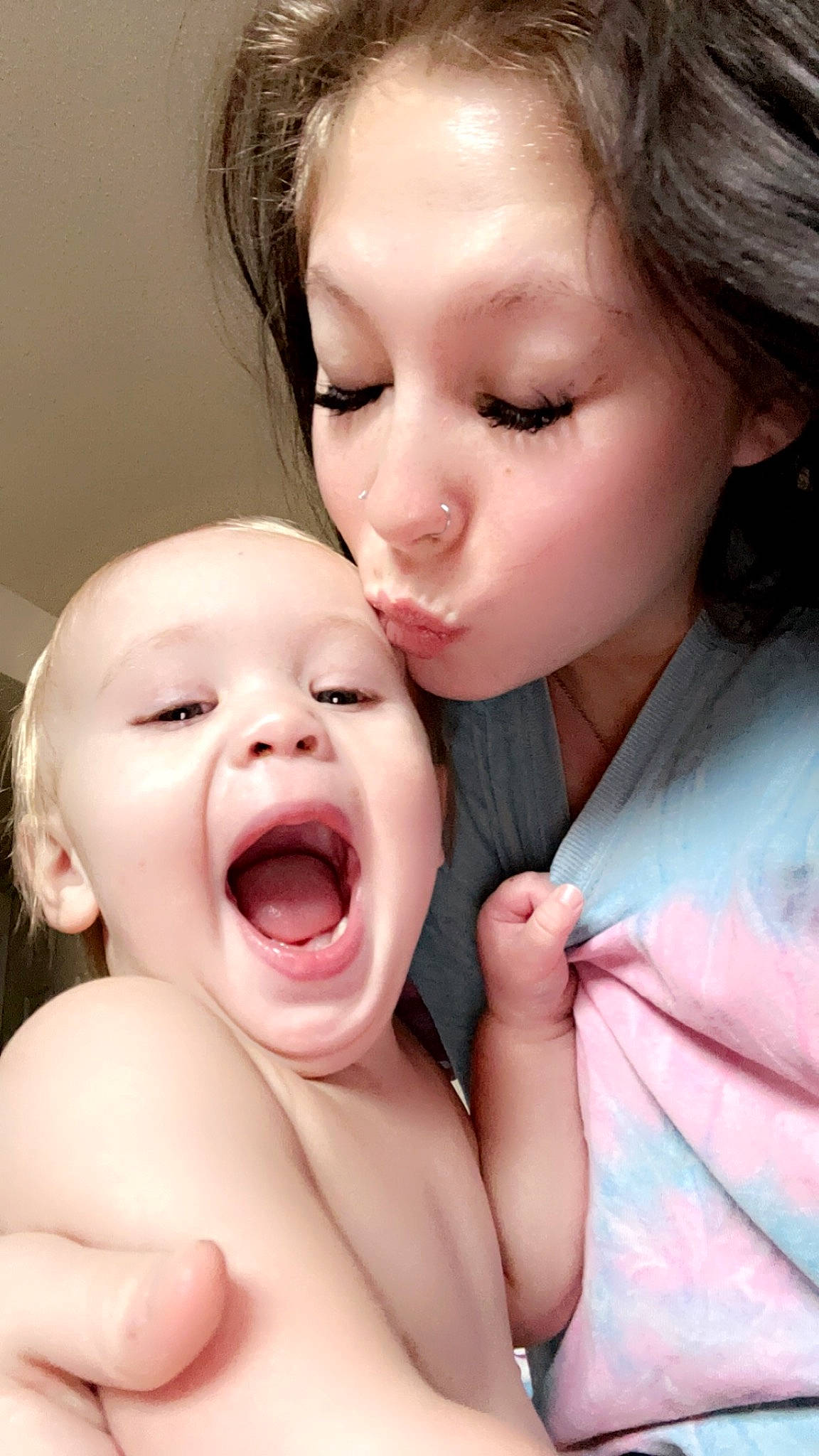 Kai is registered to the contest to win money with this photo: baby, cheek, child, close_up, ear, eyebrow, eyelash, finger, gesture, happy, iris, jaw, lip, mouth, nose, person, skin, smile, toddler, tongue