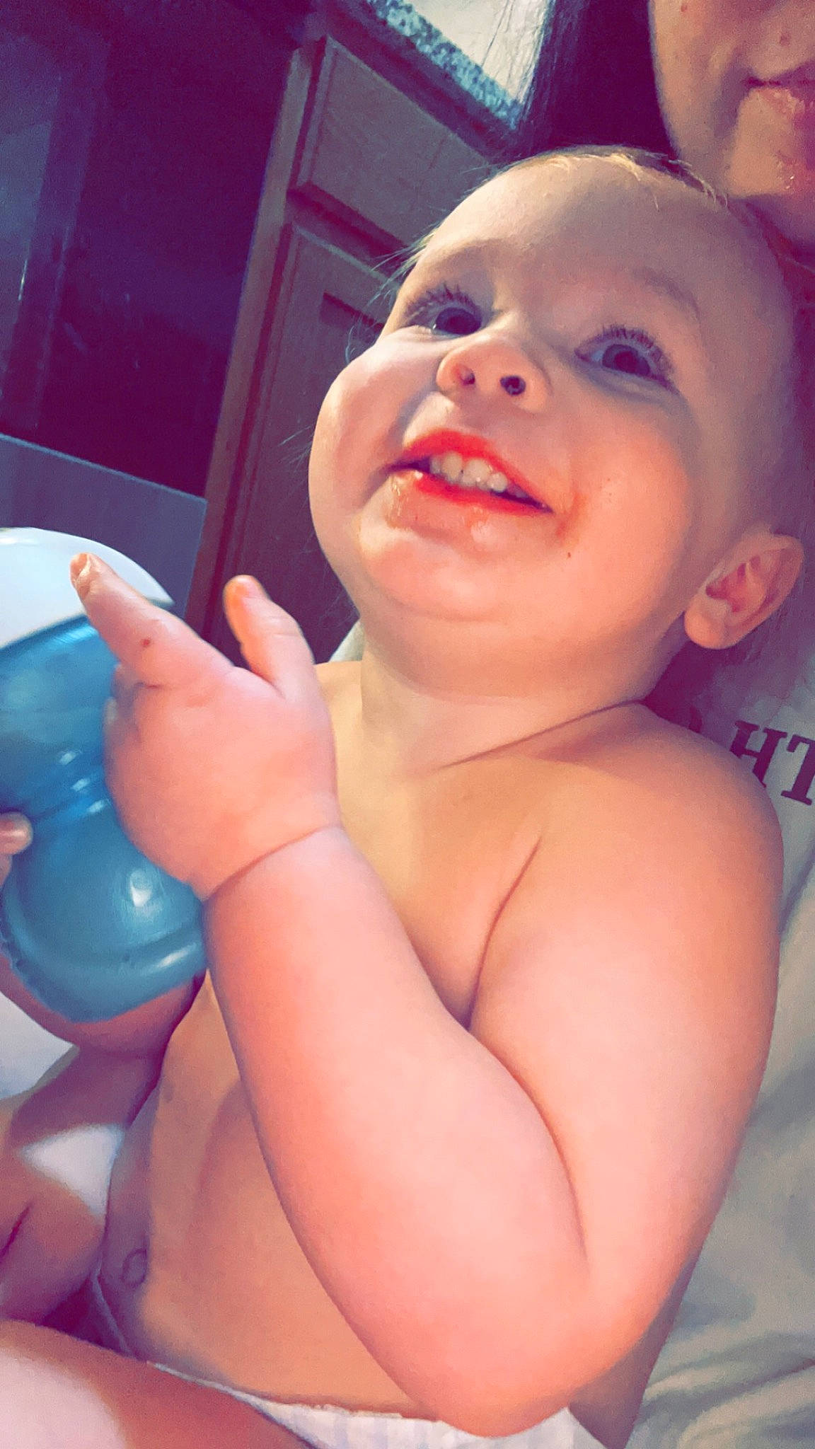 Kai is registered to the contest to win money with this photo: arm, cheek, chin, ear, eyebrow, eyelash, facial_expression, forehead, hand, human_body, lip, mouth, muscle, neck, nose, organ, person, shoulder, skin, smile