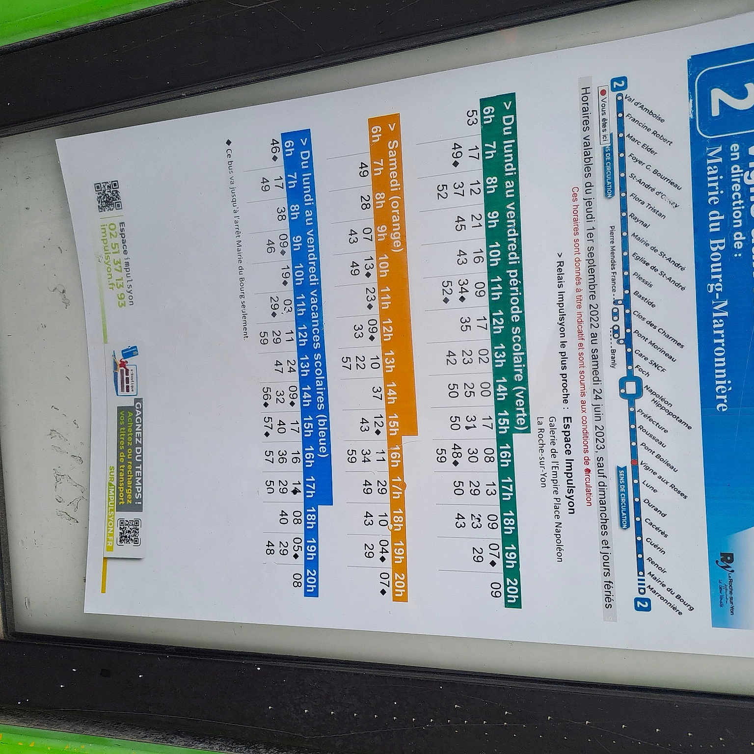 Klara a rejoint le concours — aidez-le/la à gagner de superbes lots ! advertising, automotive_exterior, display_device, electric_blue, electronic_device, font, gadget, handwriting, machine, media, multimedia, rectangle, signage, technology, transport