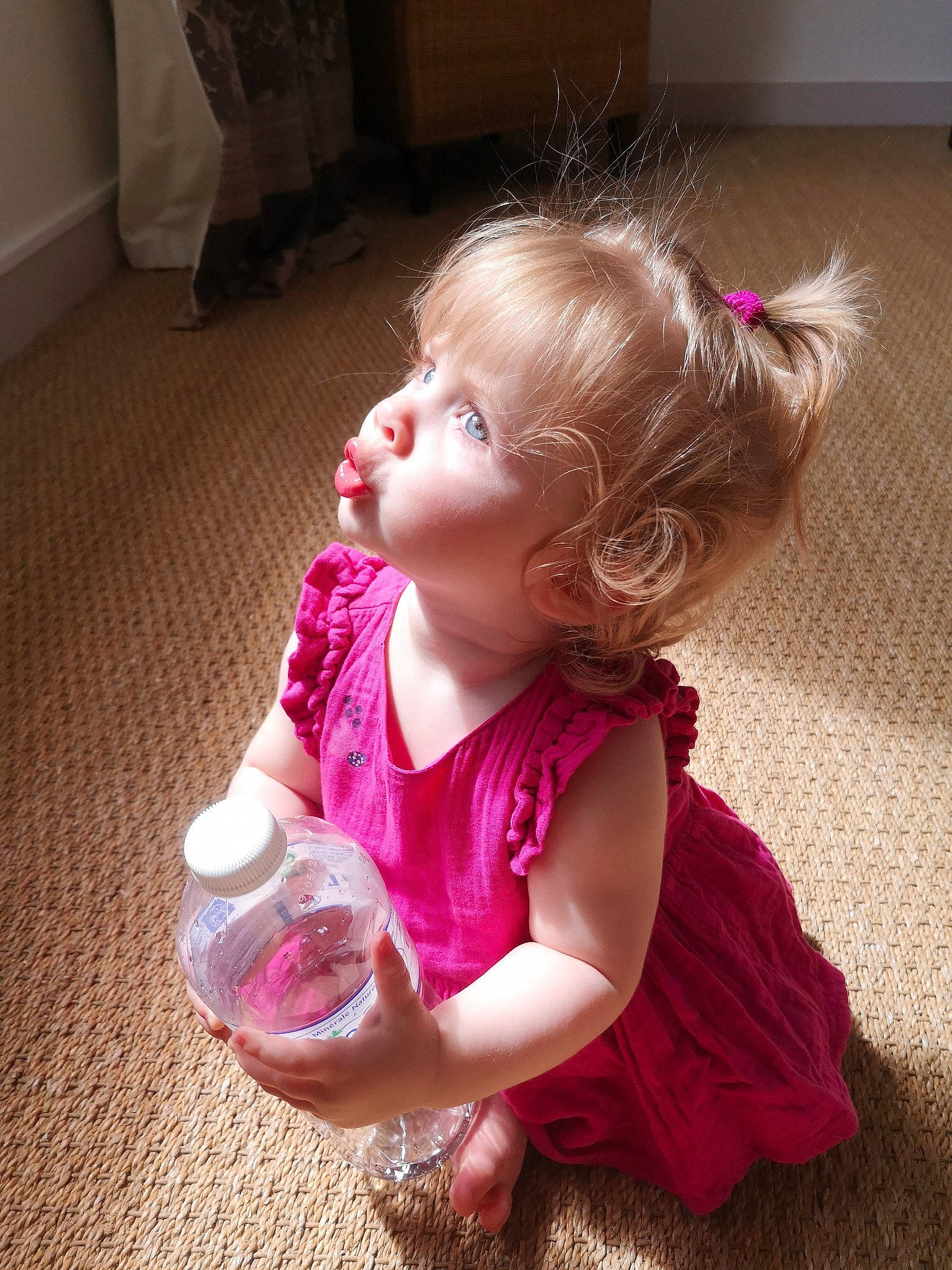 Romane participe au concours pour gagner de l'argent avec cette photo : baby, cheek, child, person, pink, play, skin, toddler