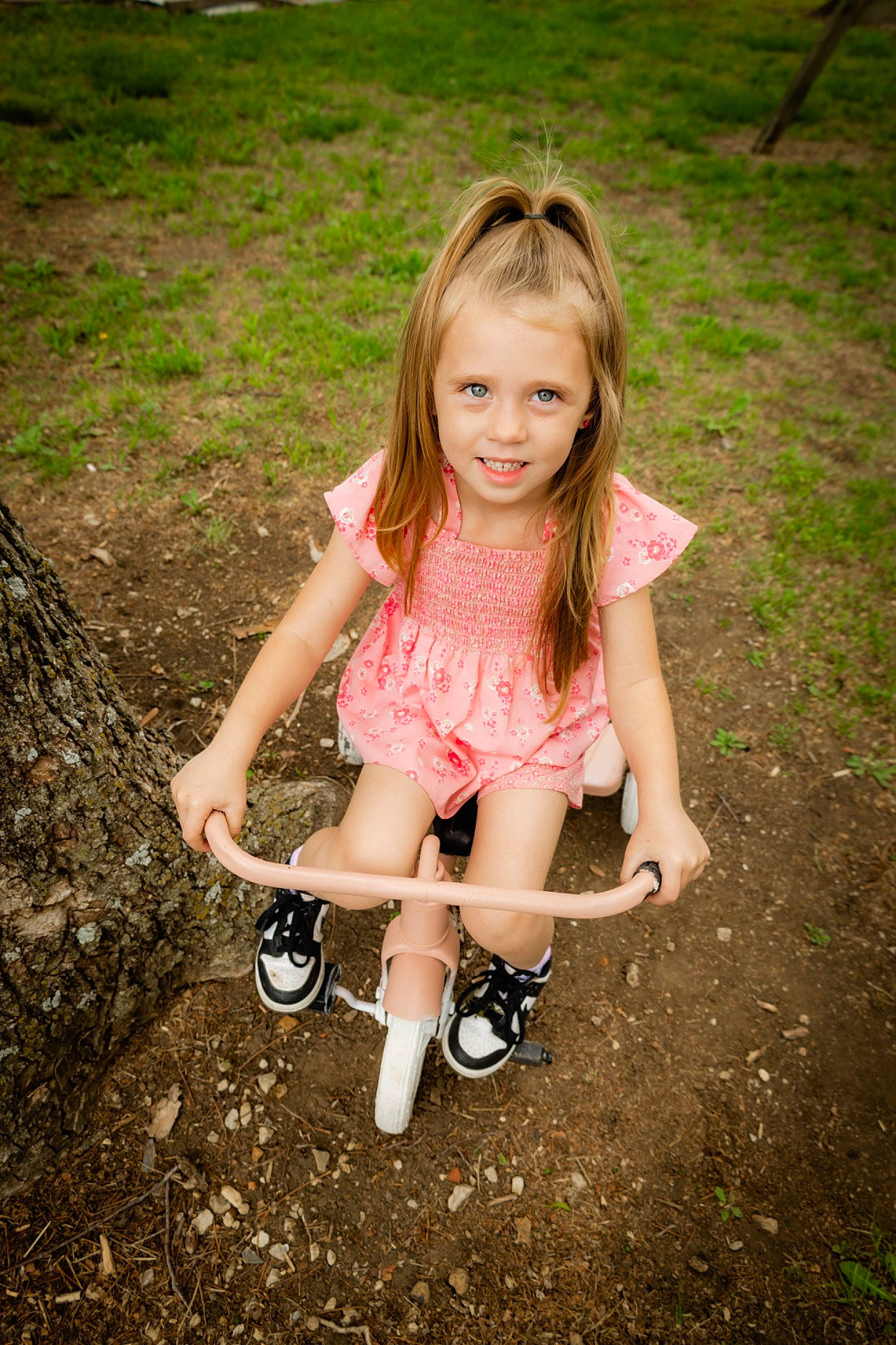 Teagan is registered to the contest to win money with this photo: beauty, blond, brown_hair, flash_photography, fun, grass, grass_family, happy, human_leg, joy, knee, leisure, people_in_nature, person, plant, recreation, shorts, smile, sneakers, thigh