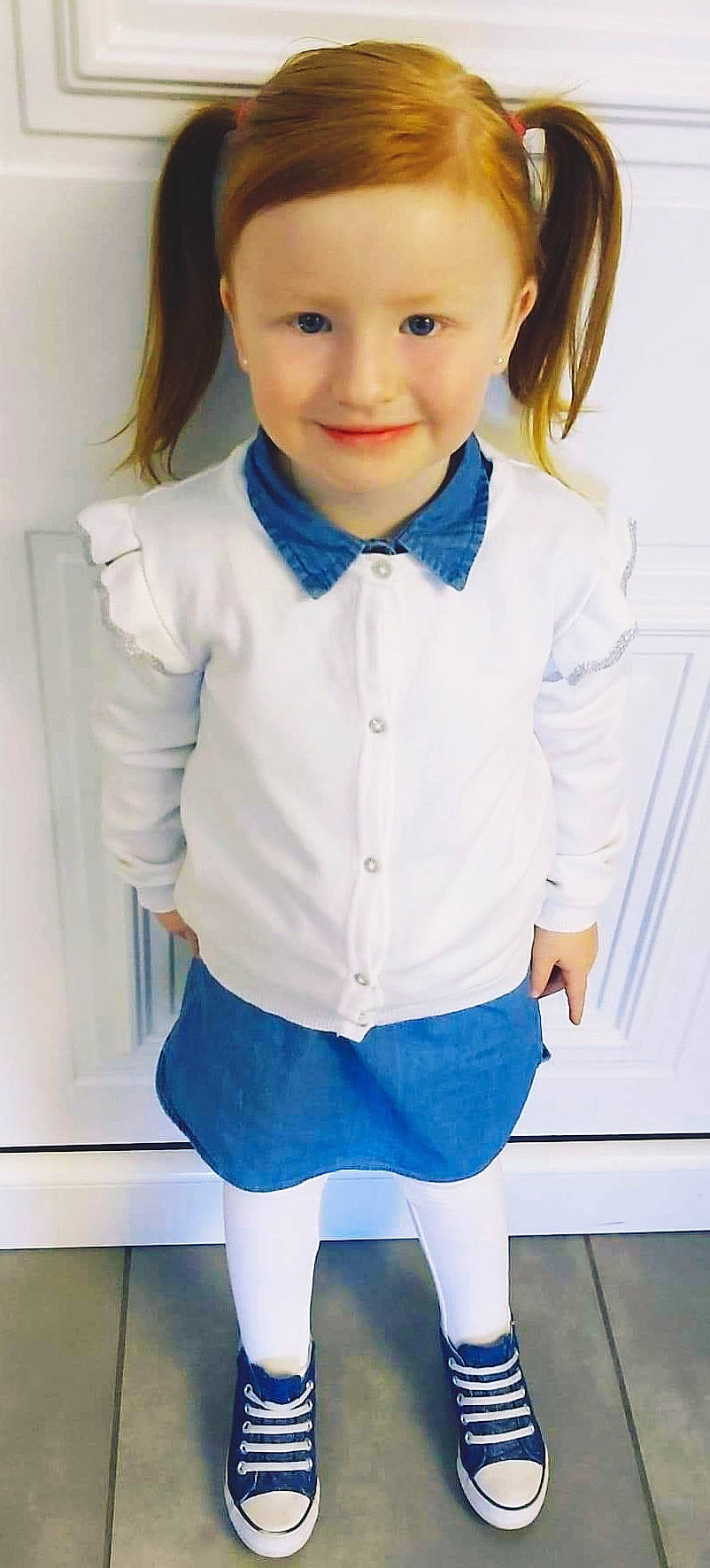 Fiorenza participe au concours pour gagner de l'argent avec cette photo : arm, baby_toddler_clothing, blue, bow_tie, collar, dress_shirt, electric_blue, formal_wear, happy, human_body, joy, neck, outerwear, person, school_uniform, shoulder, sleeve, smile, t_shirt, toddler