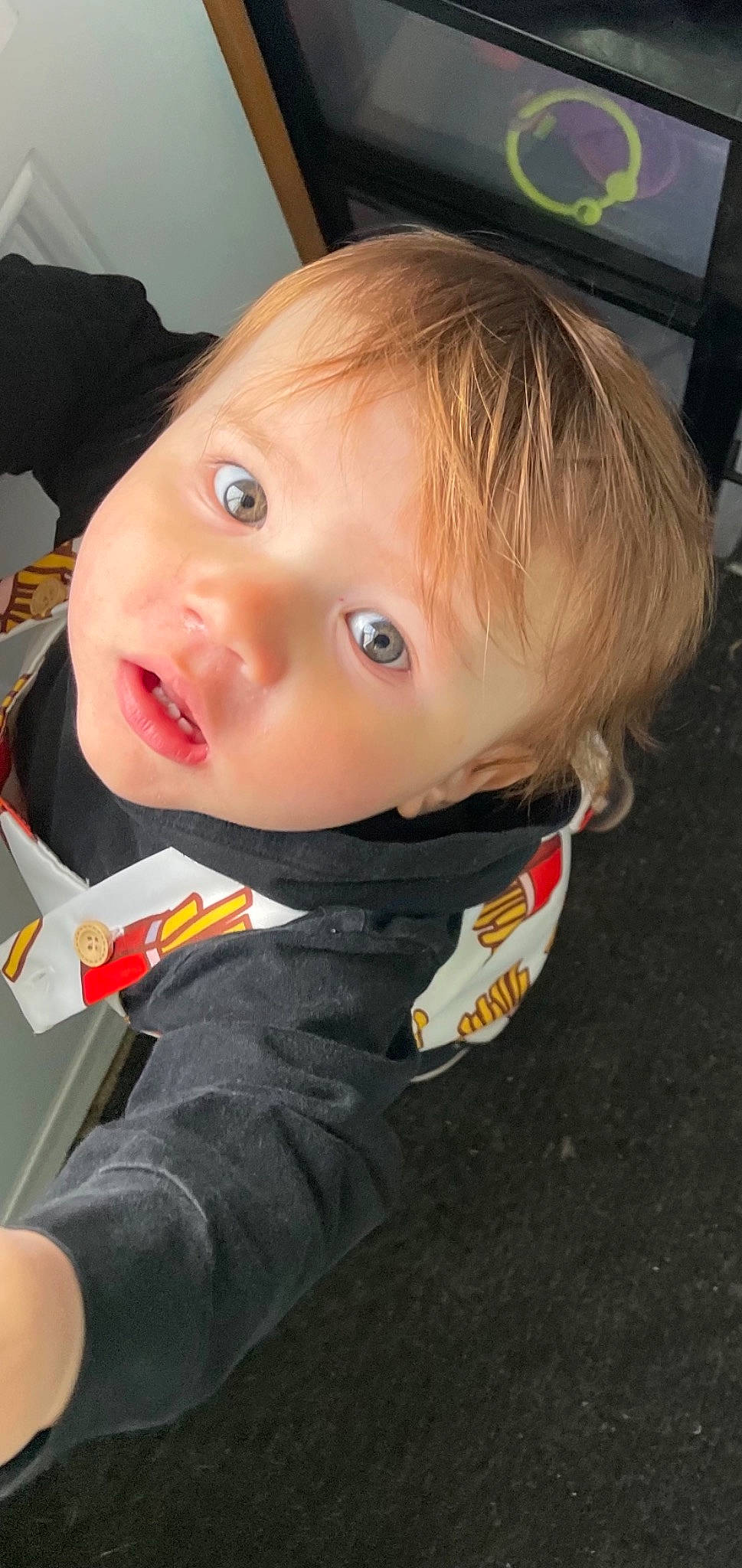 Samaël a rejoint le concours — aidez-le/la à gagner de superbes lots ! baby, baby_products, baby_toddler_clothing, beauty, cheek, child, chin, cool, eyebrow, eyelash, fun, iris, jacket, lip, mouth, nose, person, personal_protective_equipment, sitting, sleeve