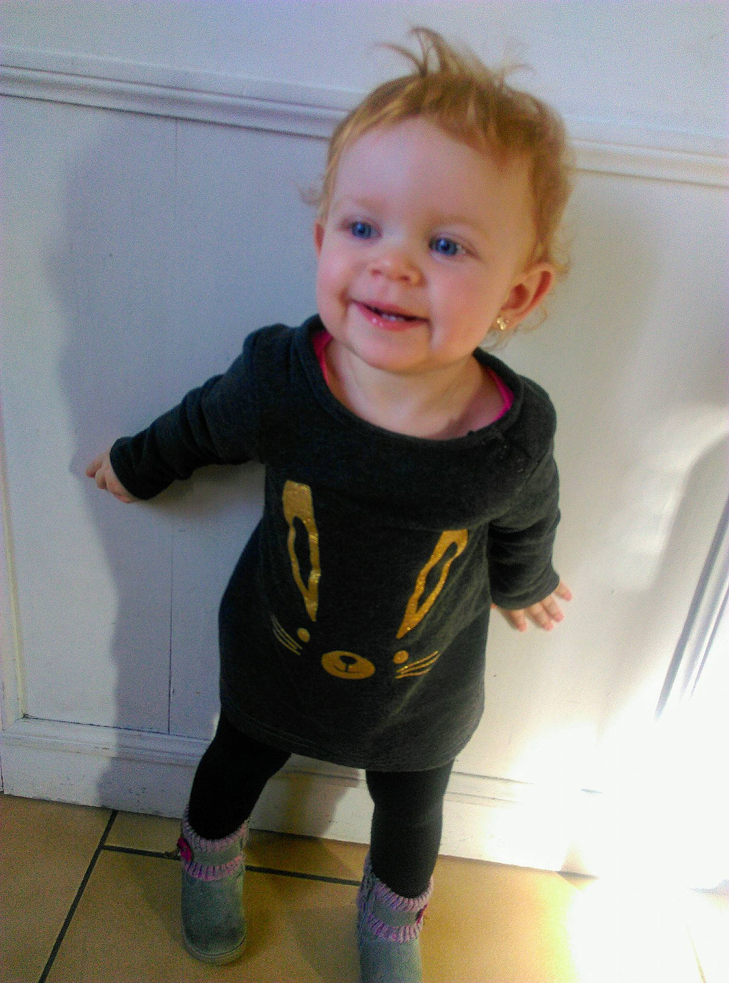 Lily Rose participe au concours pour gagner de l'argent avec cette photo : arm, boy, child, clothing, day, girl, hair, human_hair_color, jeans, joint, leg, outerwear, person, product, shoulder, sleeve, smile, standing, t_shirt, textile