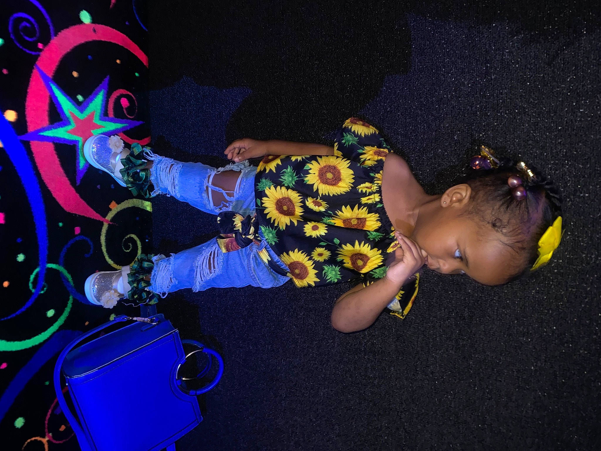 Novah is registered to the contest to win money with this photo: artist, child, costume, electric_blue, entertainment, event, fictional_character, fun, magenta, performance, performance_art, performing_arts, person, purple, toddler, visual_arts