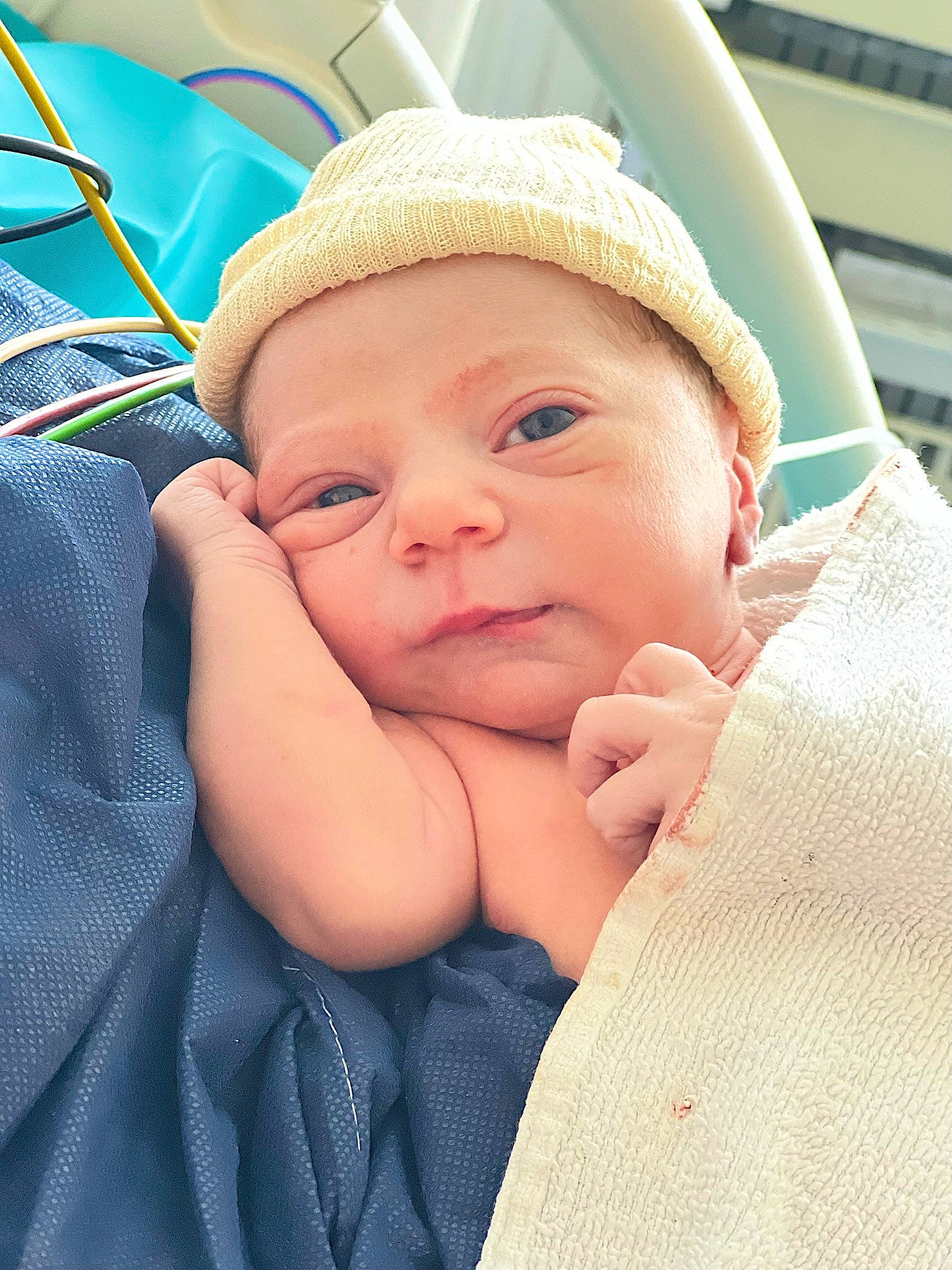 Gianni participe au concours pour gagner de l'argent avec cette photo : baby, baby_products, baby_sleeping, baby_toddler_clothing, cap, cheek, child, comfort, eyelash, fashion_accessory, fun, happy, hat, linens, pattern, person, skin, smile, thumb, toddler