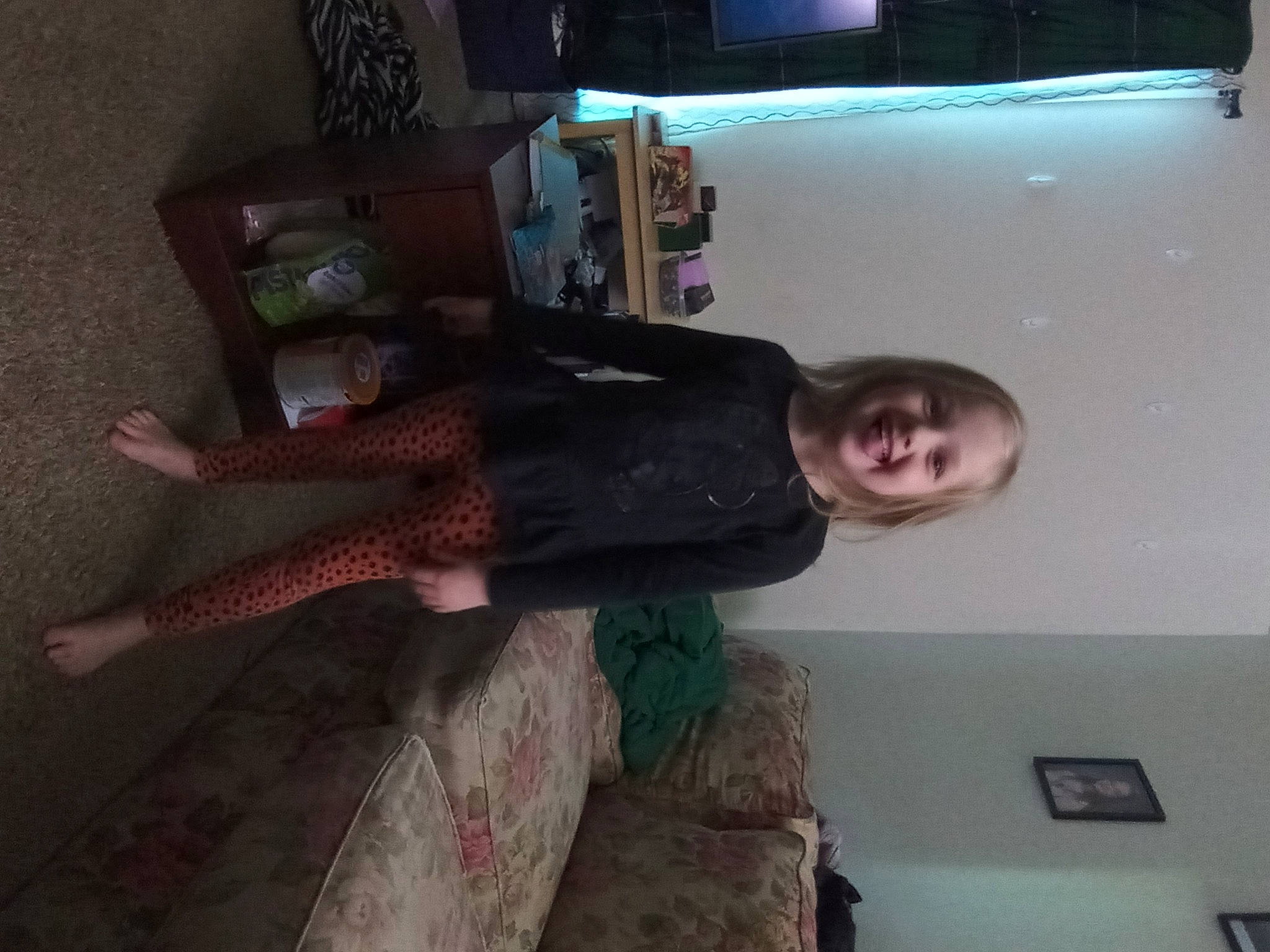 Karmyn is registered to the contest to win money with this photo: comfort, flesh, flooring, fun, human_leg, joy, knee, magenta, person, room, smile, sock, thigh, wrist