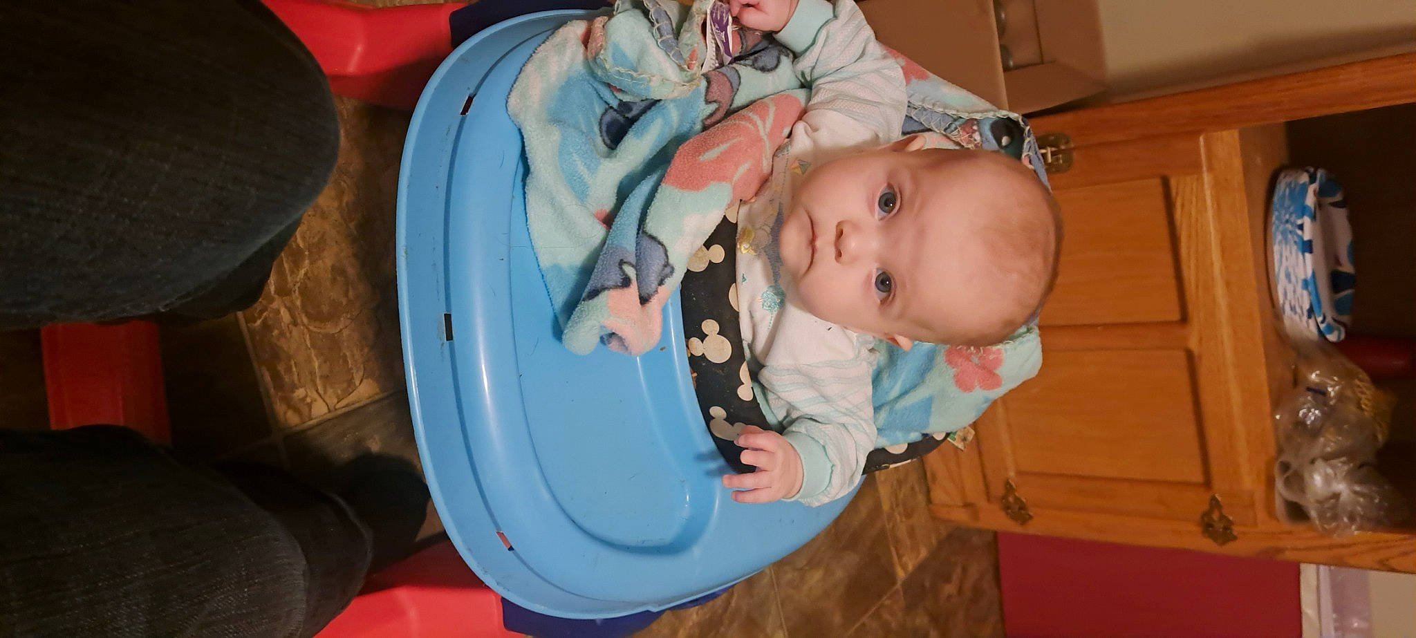 Andrea is registered to the contest to win money with this photo: arm, baby, baby_products, baby_toddler_clothing, cheek, child, circle, comfort, fun, hand, hat, head, mouth, person, sitting, toddler