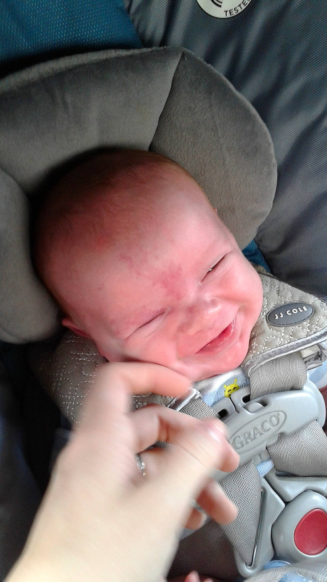 Robby is registered to the contest to win money with this photo: boy, child, eye, facial_expression, hand, human_body, infant, male, man, mouth, nose, organ, person, skin, toddler