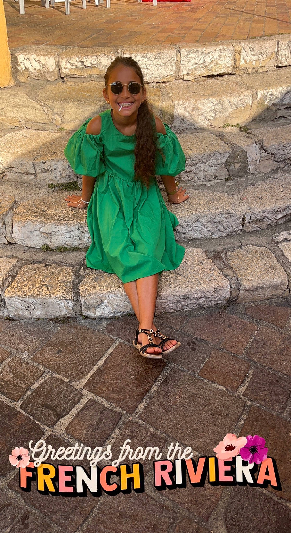 Salma participe au concours pour gagner de l'argent avec cette photo : beauty, cool, day_dress, electric_blue, eyewear, fashion, fashion_design, flooring, high_heels, human_leg, joy, knee, leisure, person, photograph, sandal, sleeve, smile, snapshot, sunglasses