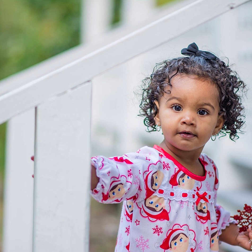 Rowyn is registered to the contest to win money with this photo: