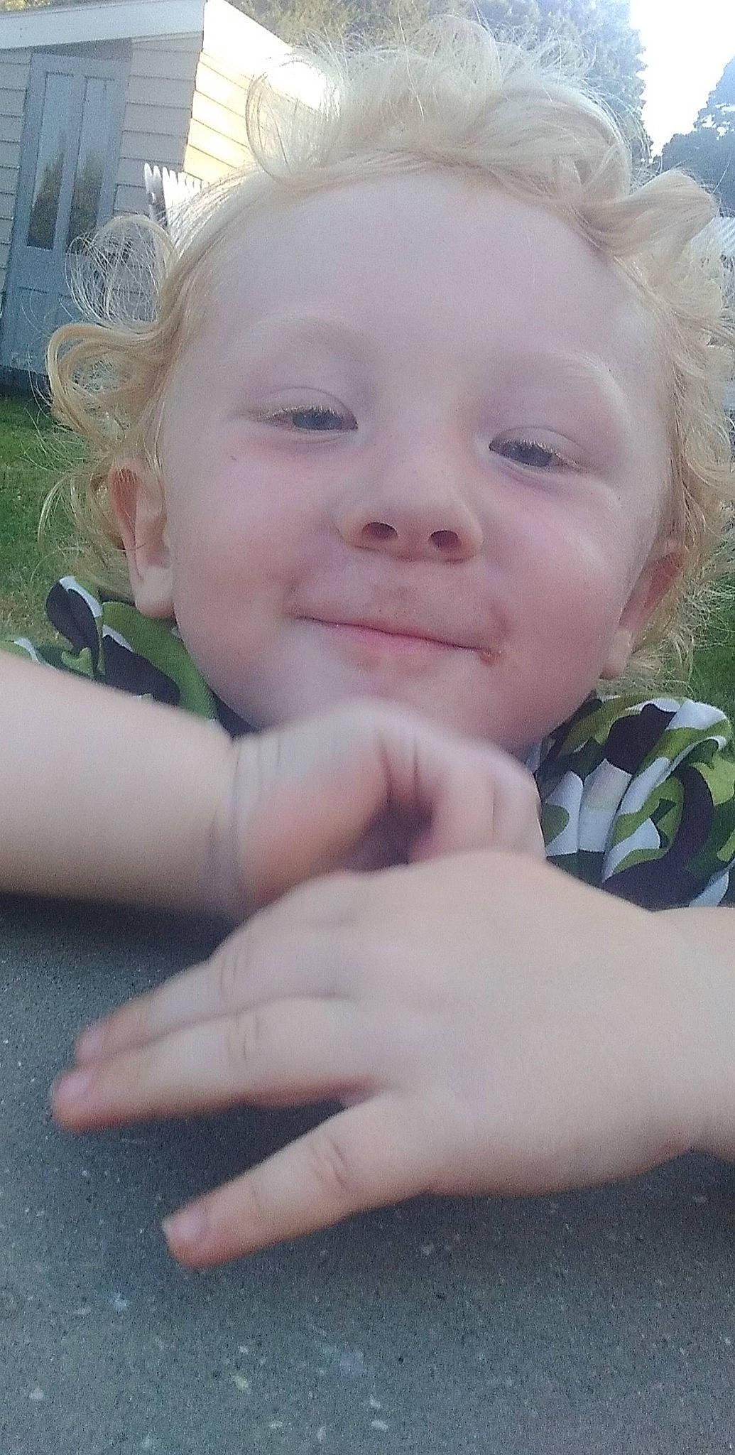 Dustin is registered to the contest to win money with this photo: cheek, daytime, eye, eyebrow, eyelash, face, facial_expression, finger, gesture, hand, happy, head, iris, lip, mouth, nose, people_in_nature, person, photograph, skin